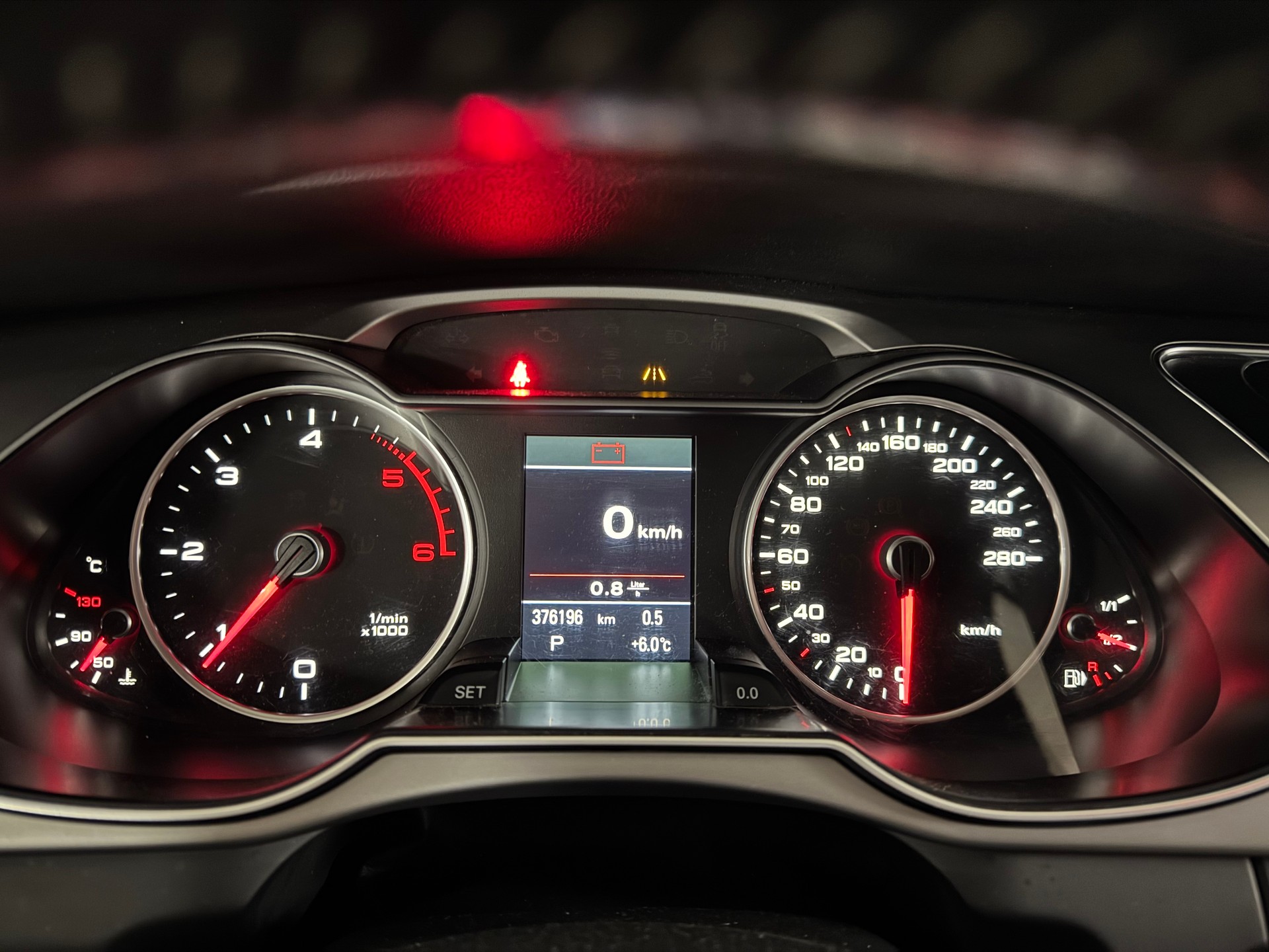AUDI A4 Avant 3.0 TDI quattro S-tronic S-Line-image-14