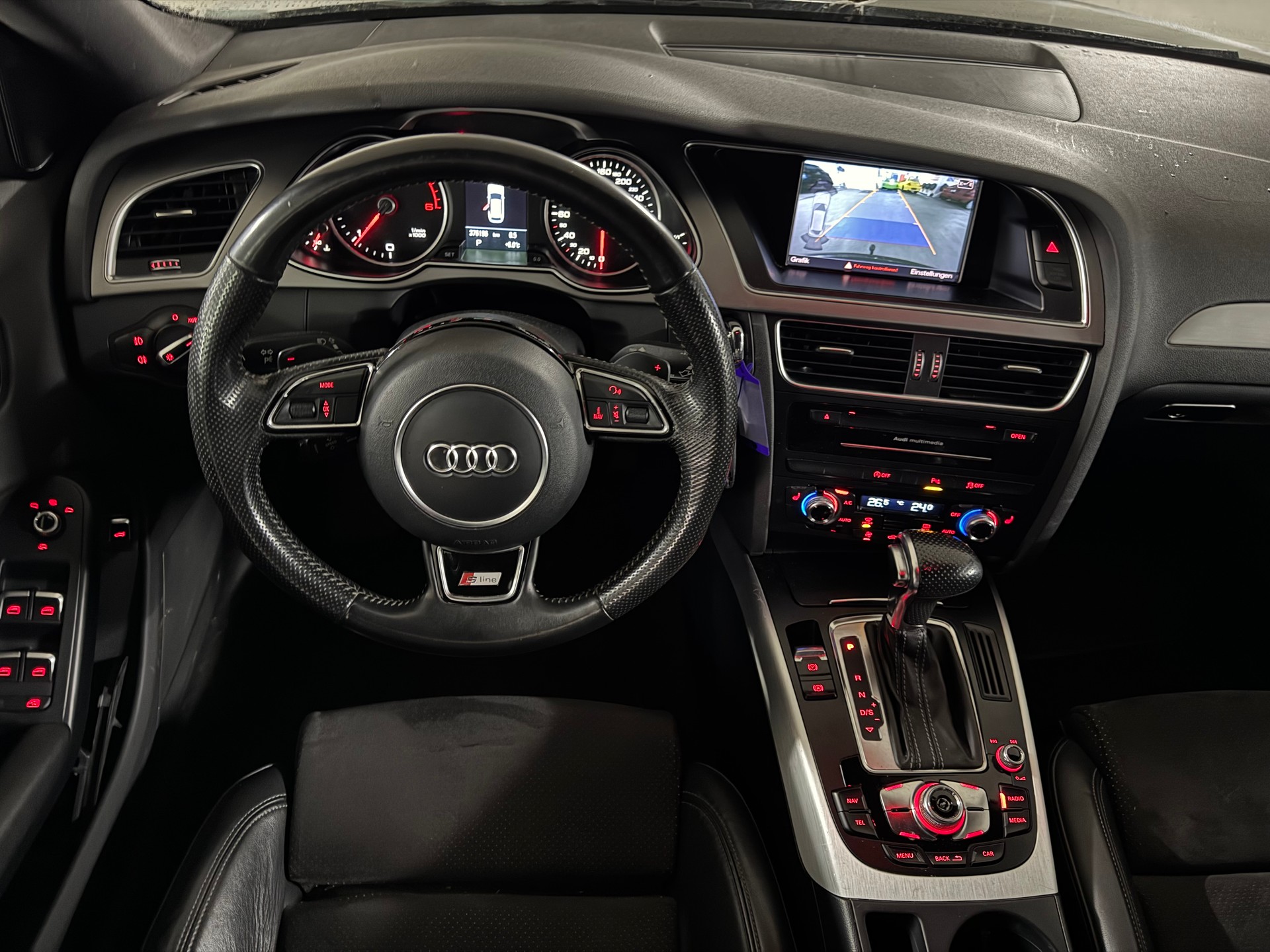 AUDI A4 Avant 3.0 TDI quattro S-tronic S-Line-image-11