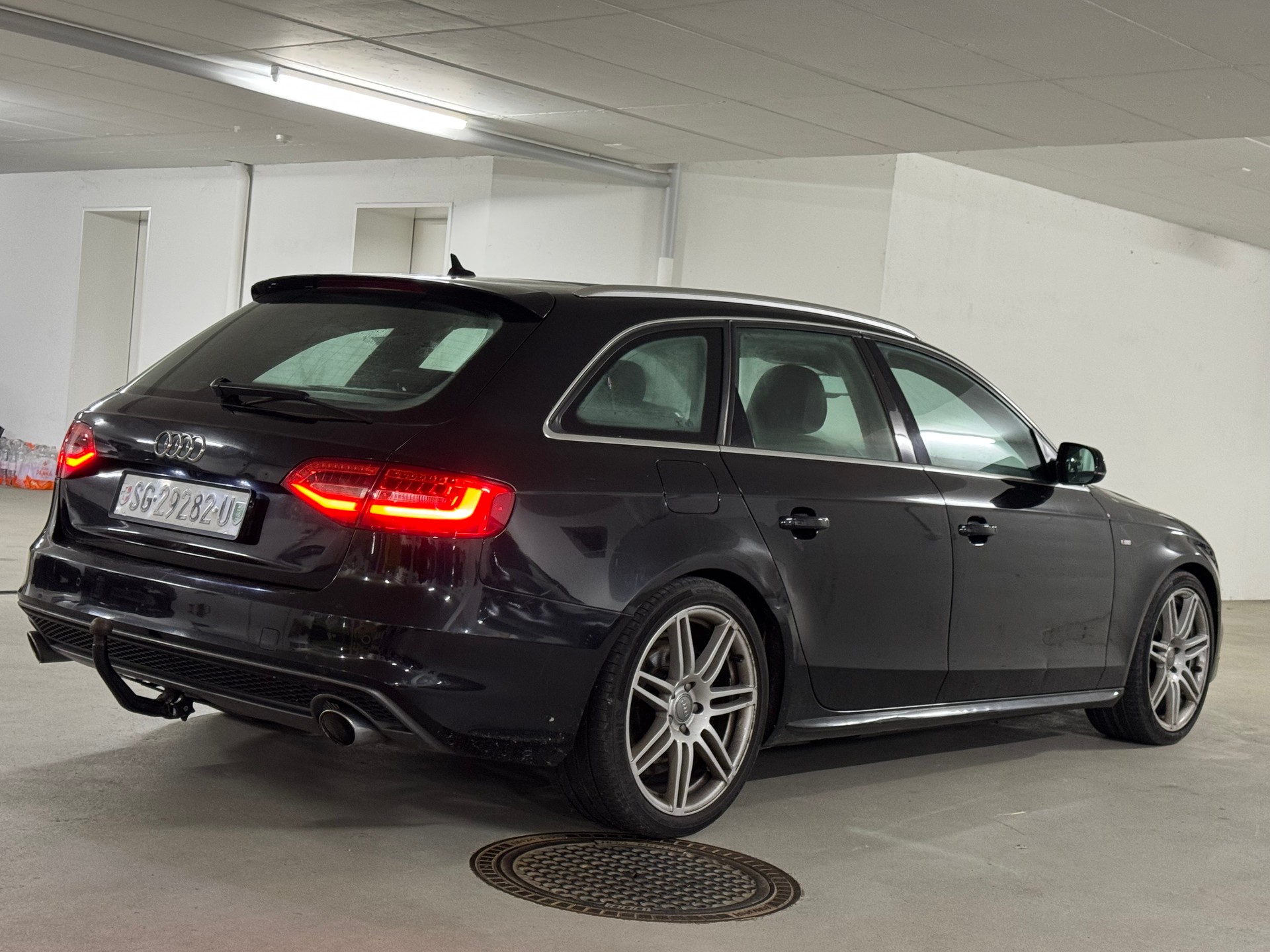 AUDI A4 Avant 3.0 TDI quattro S-tronic S-Line-image-6