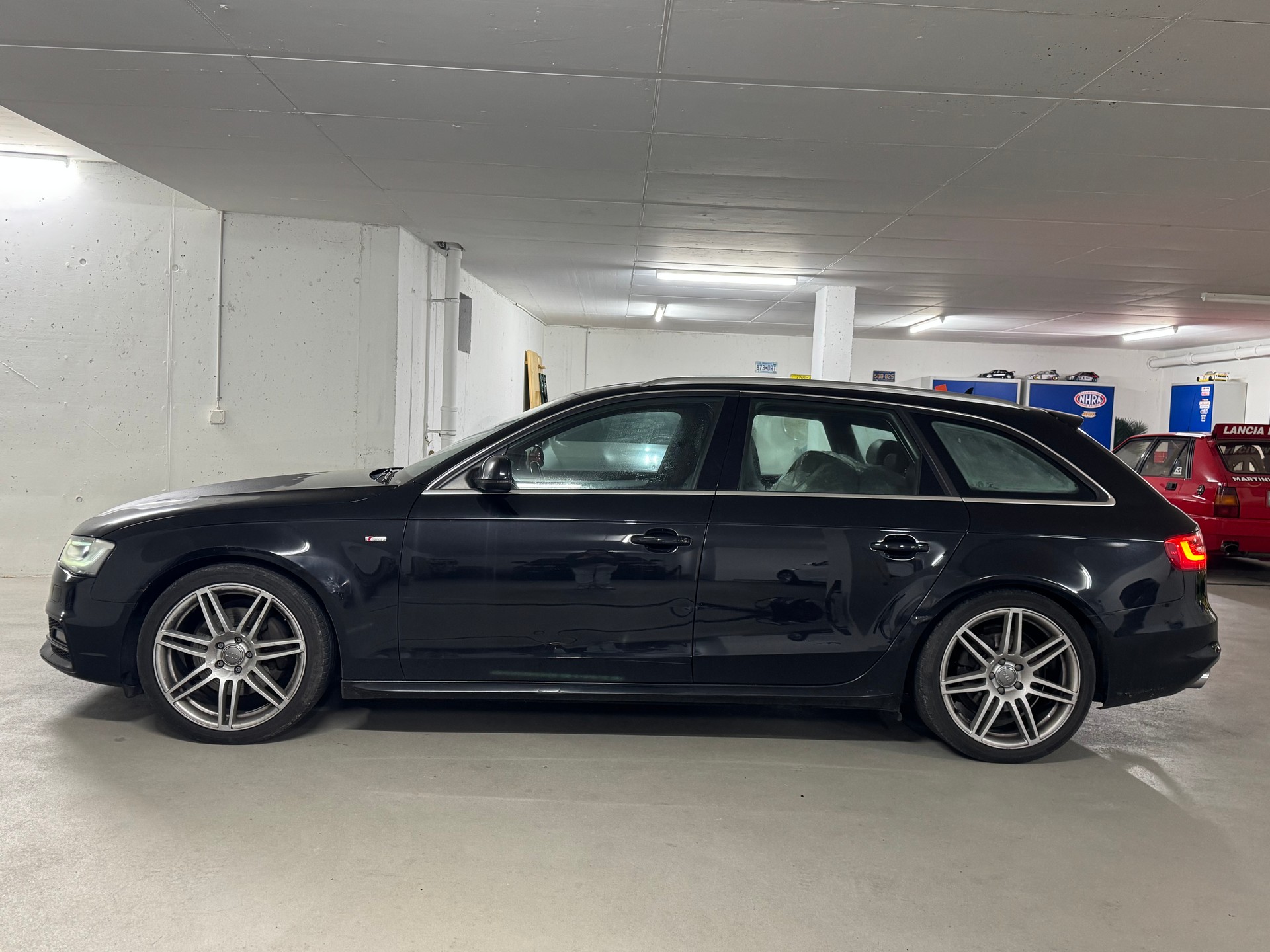 AUDI A4 Avant 3.0 TDI quattro S-tronic S-Line-image-3
