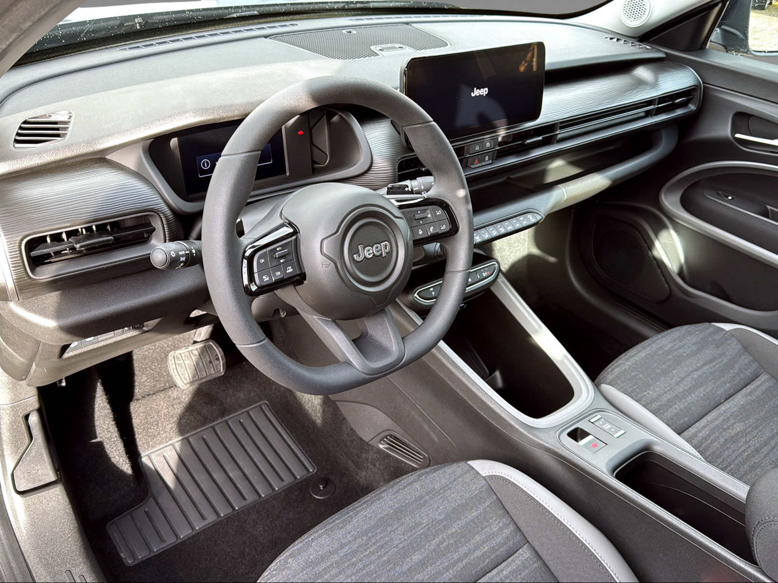JEEP Avenger 1.2 MHEV Longitude Black Kite-image-8