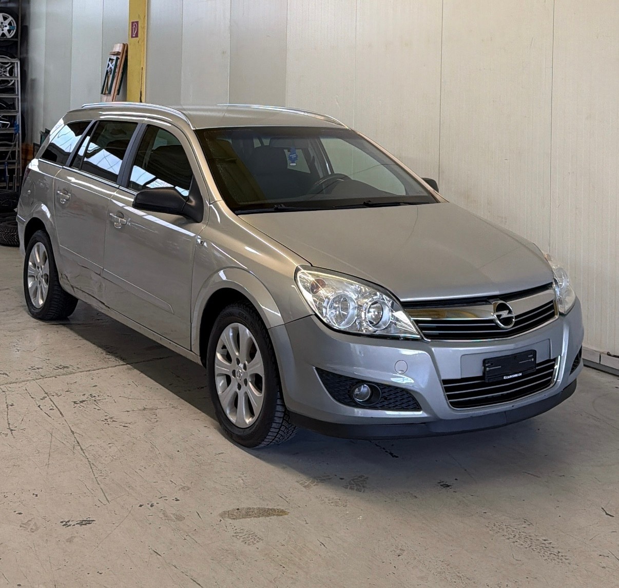 OPEL Astra Caravan 1.8i 16V Diamond Automatic
