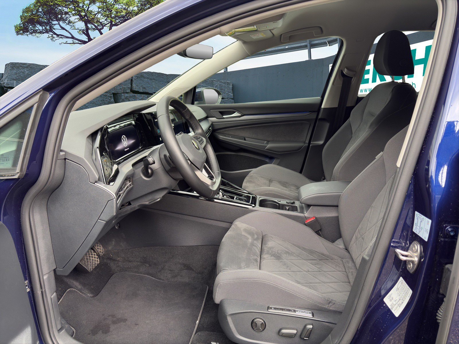VW Golf 1.4 TSI PHEV Style-image-6