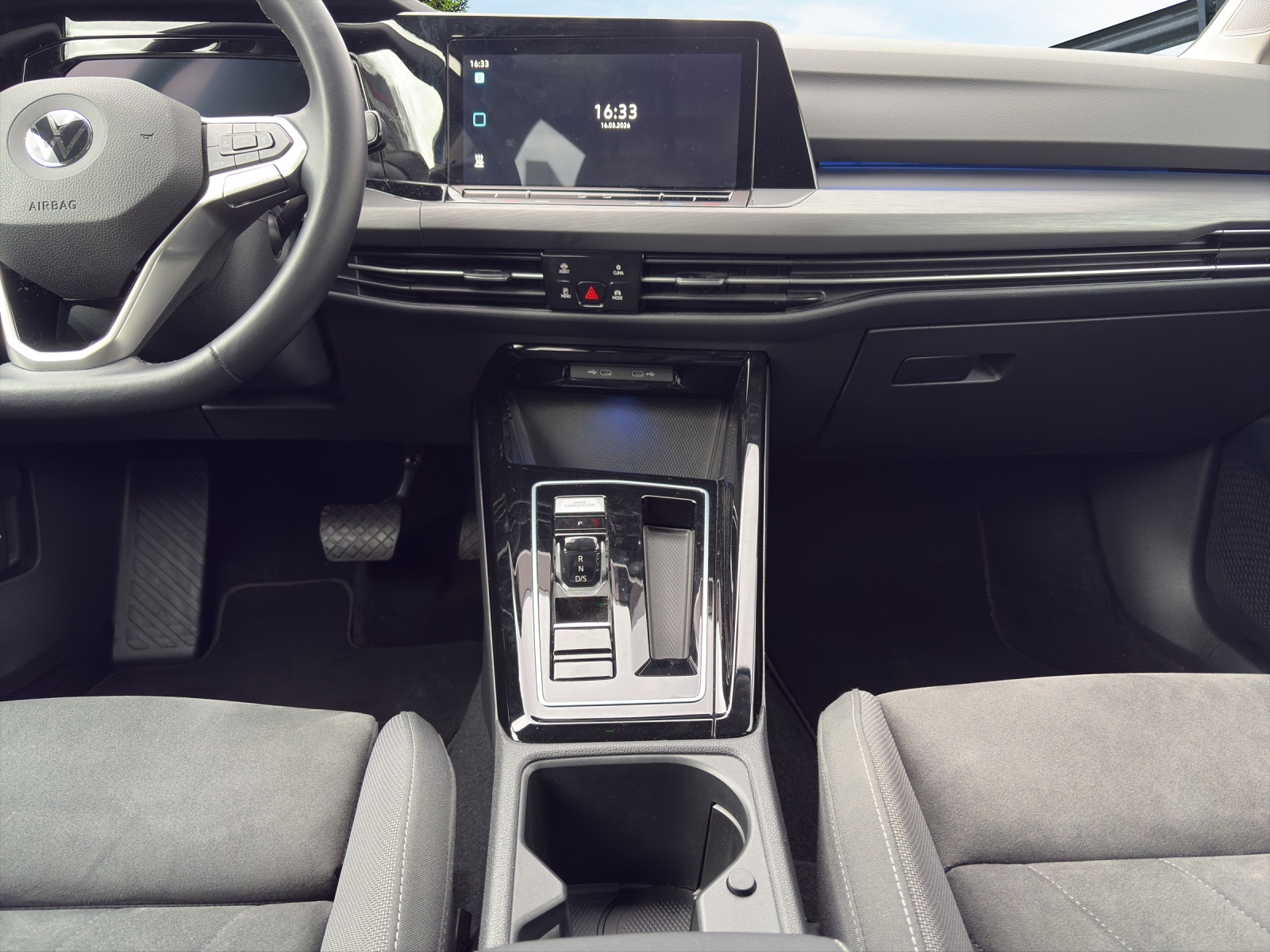 VW Golf 1.4 TSI PHEV Style-image-9
