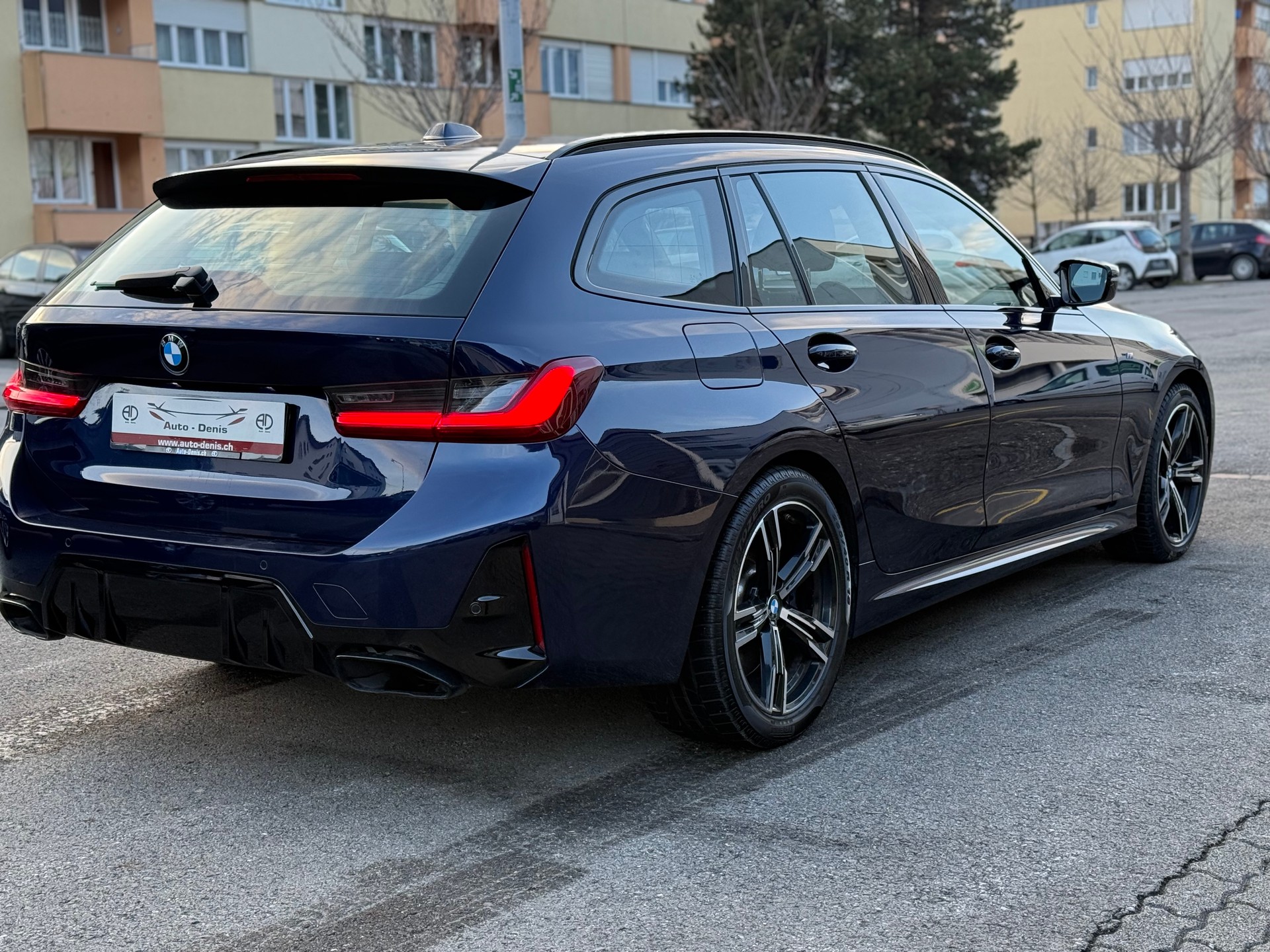 BMW M340d xDrive Steptronic Sport Facelift-image-4