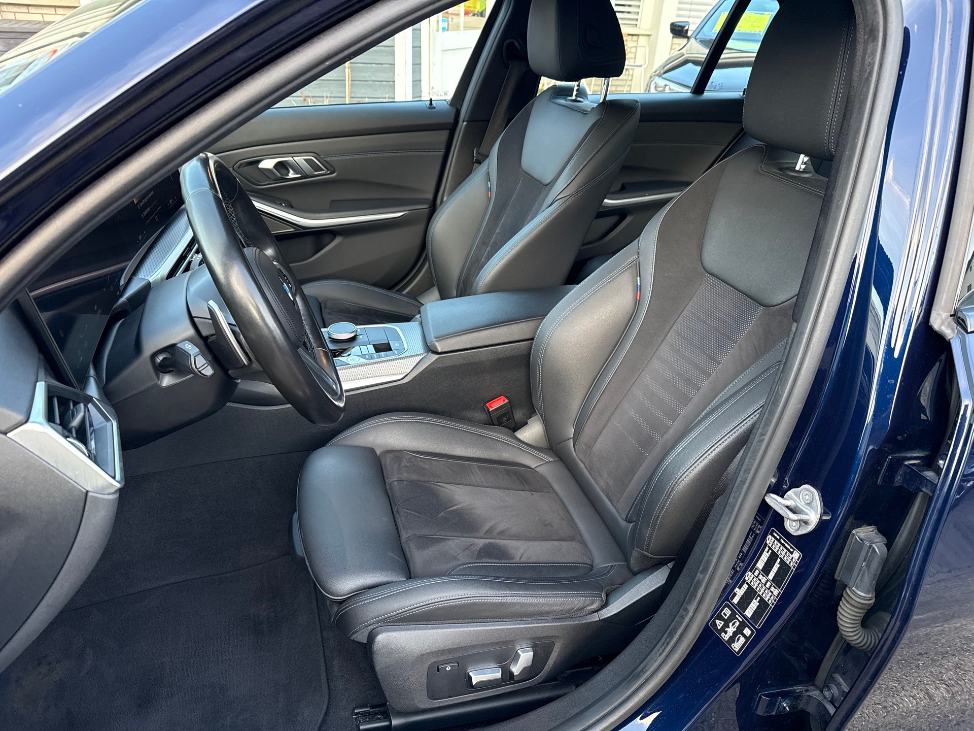 BMW M340d xDrive Steptronic Sport Facelift-image-9