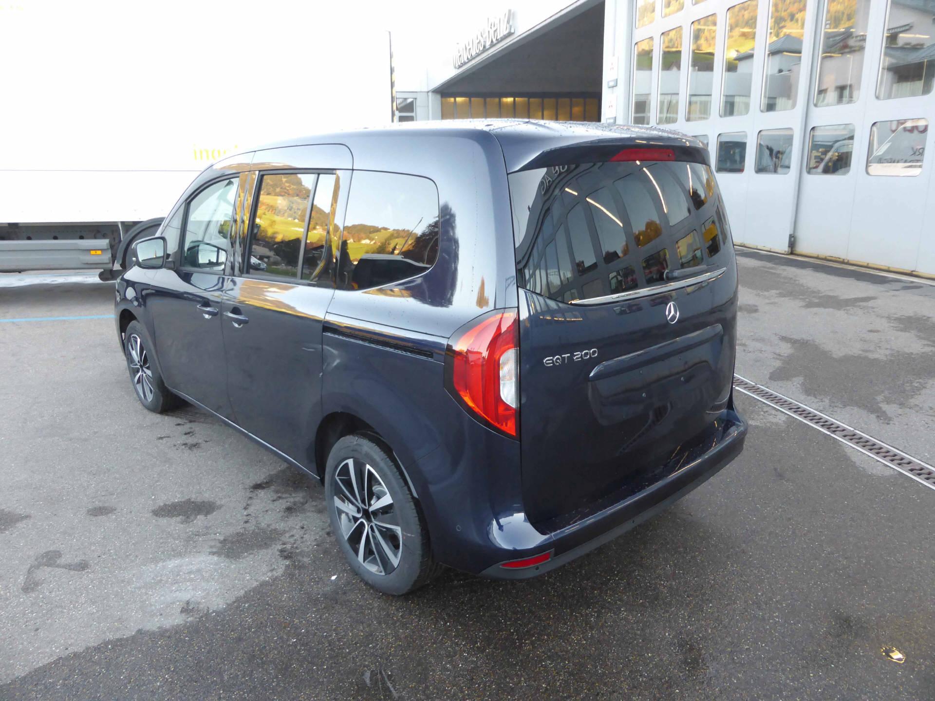 MERCEDES-BENZ Premium Plus Van S-showroom-element-2