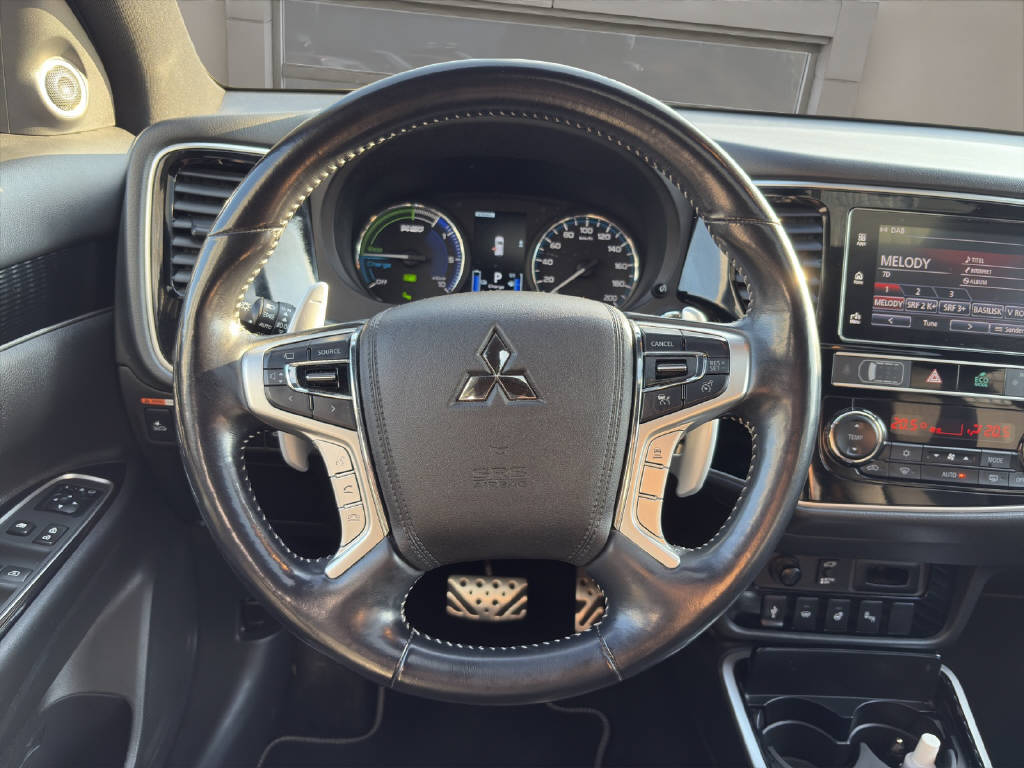 MITSUBISHI Outlander 2.4 PHEV Diamond S-Edition-image-10