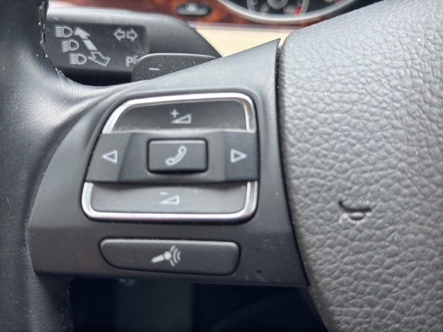 VW Passat CC 2.0 TSI Tiptronic-image-16
