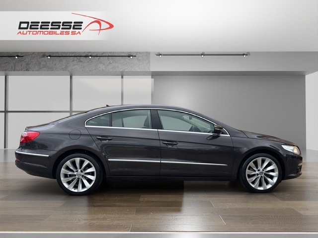 VW Passat CC 2.0 TSI Tiptronic-image-3