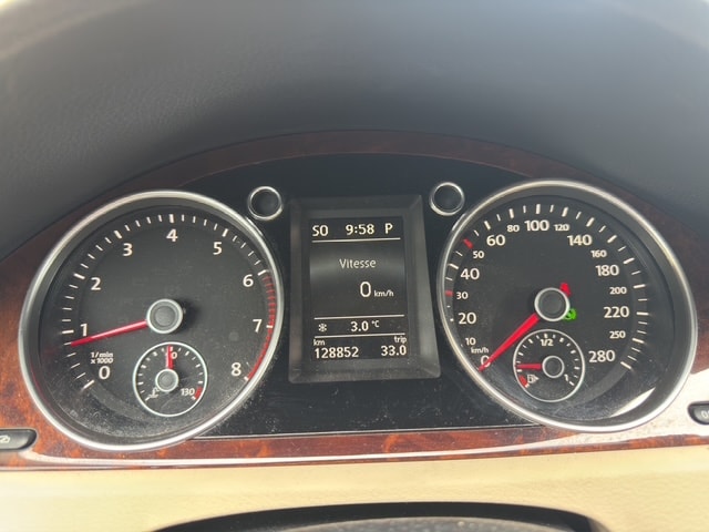 VW Passat CC 2.0 TSI Tiptronic-image-11