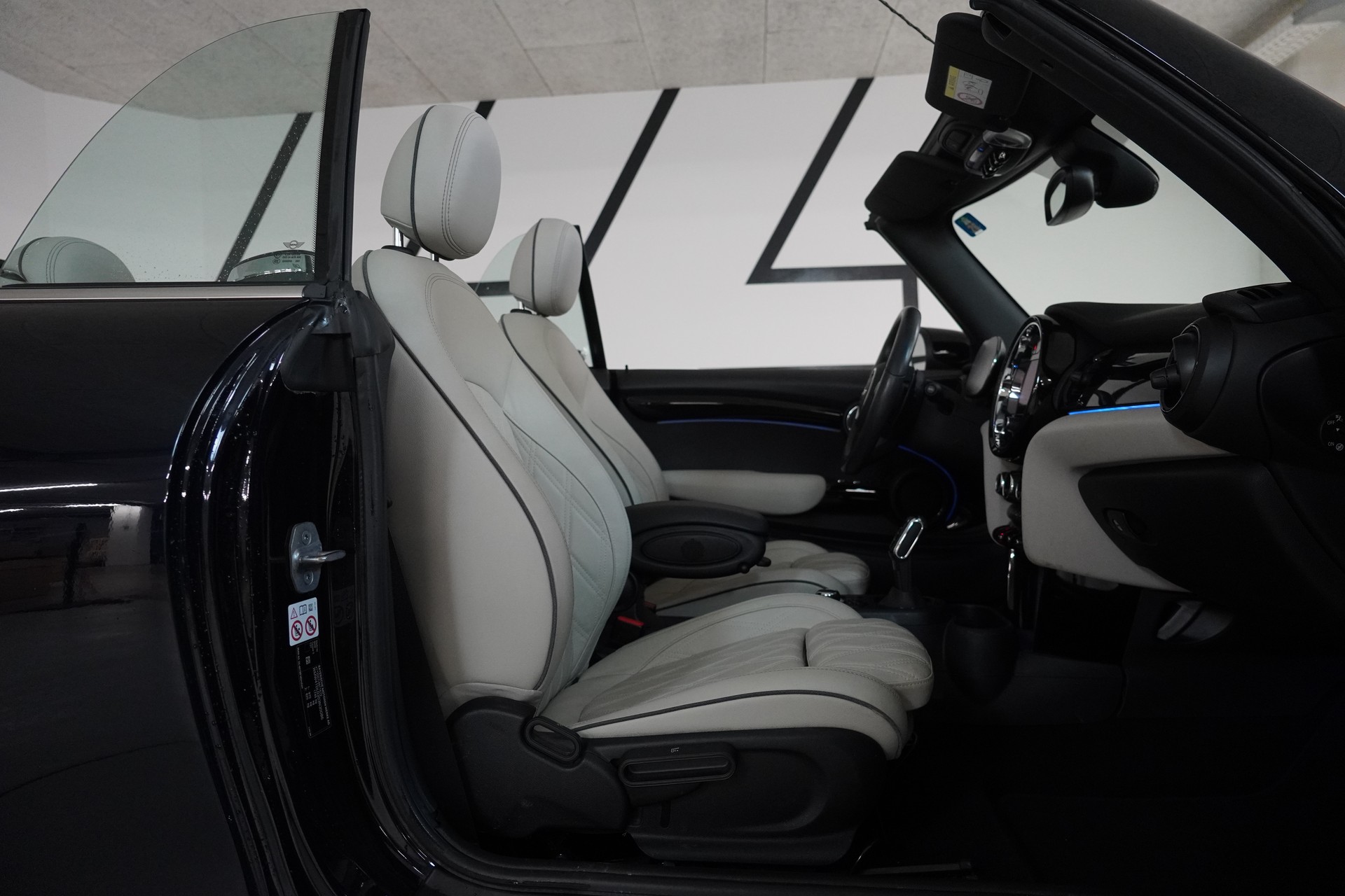 MINI Cooper S Cabriolet DKG-image-20