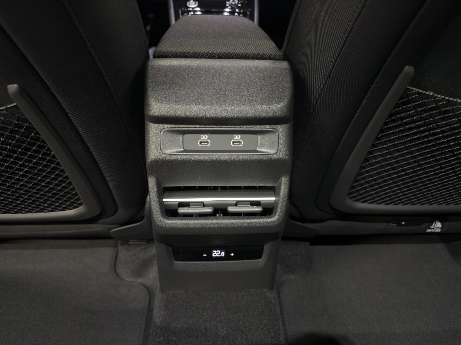 AUDI Q3 SUV 110 kW TFSI S tronic-image-10