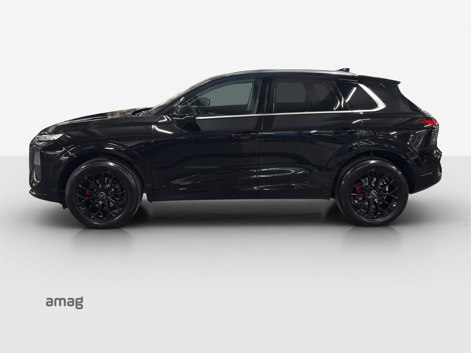 AUDI Q3 SUV 110 kW TFSI S tronic-image-1