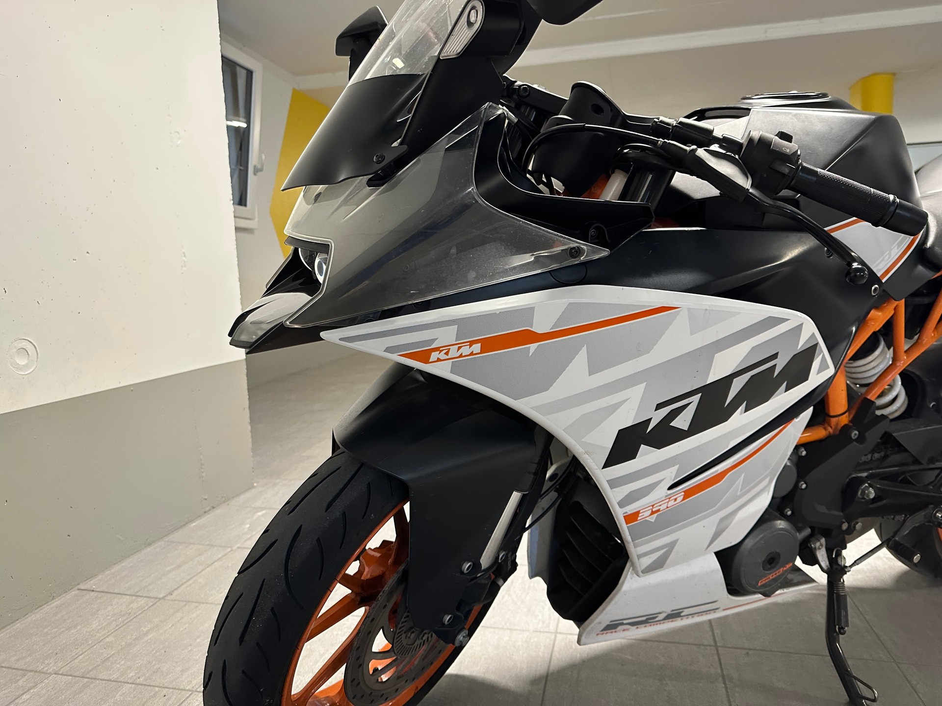 KTM RC 390 ABS-image-3