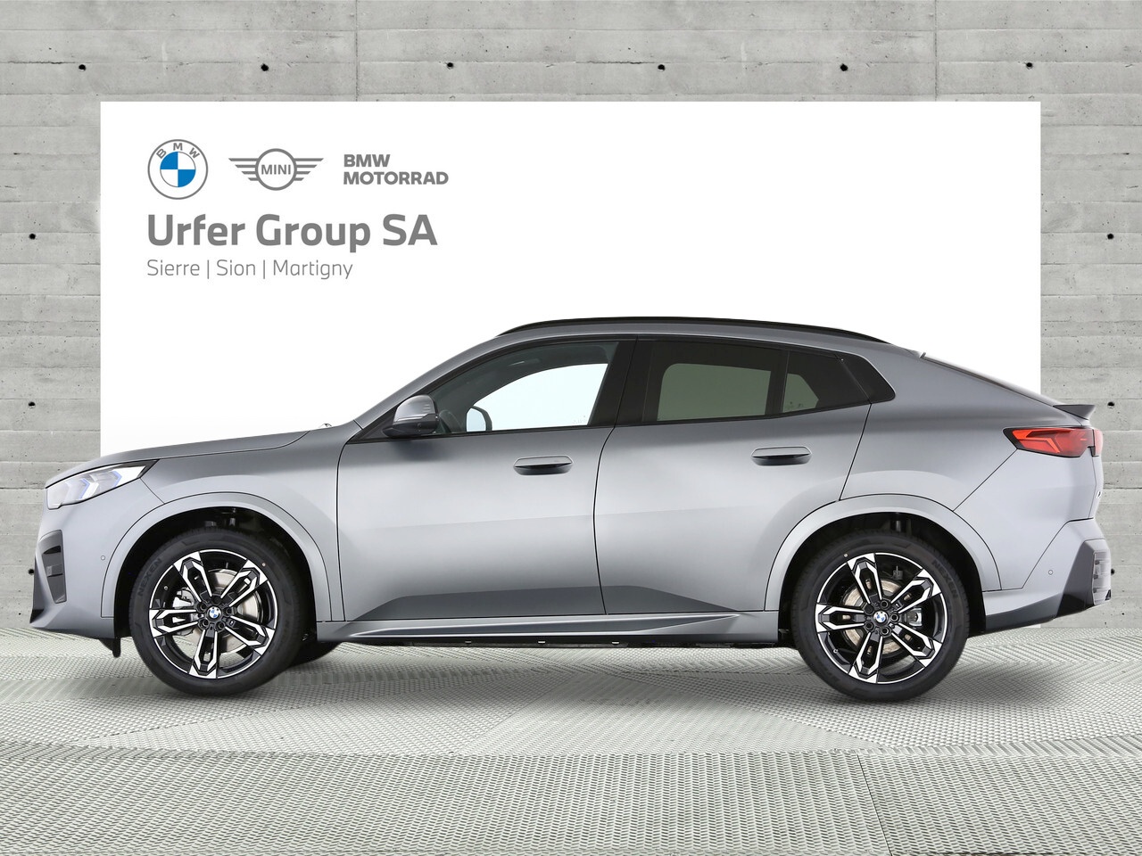 BMW iX2 xDrive 30 Edition M Sport-image-3