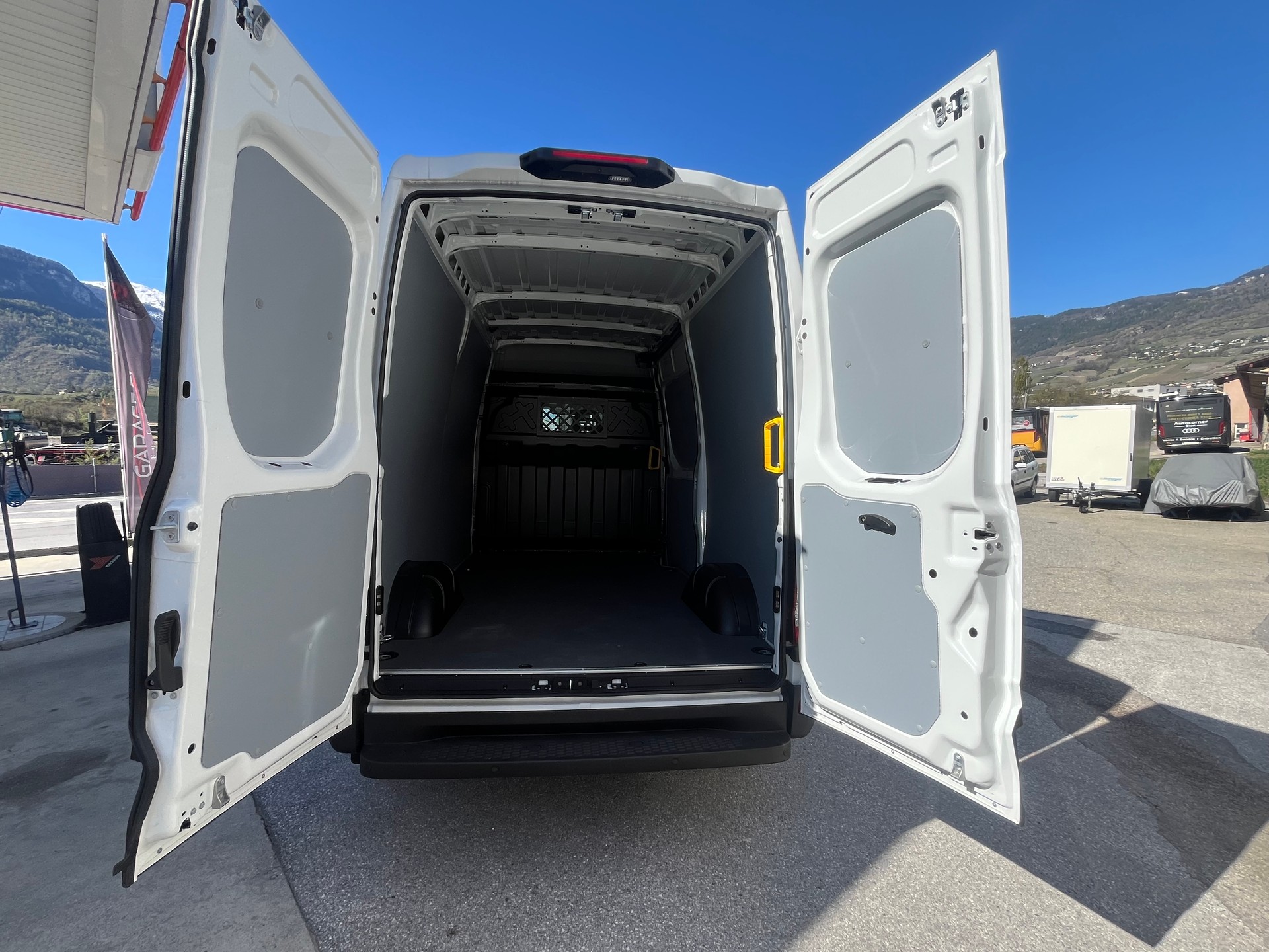 IVECO 35 C 16 A8 D-image-8