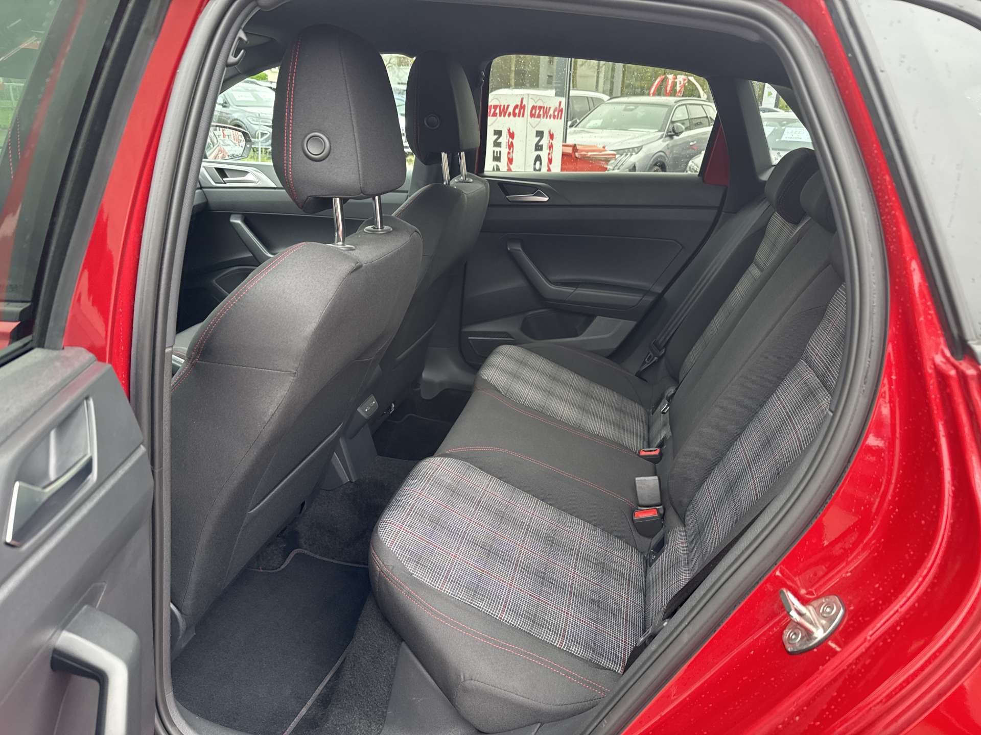 VW Polo 2.0 TSi GTi 207PS DSG-Automat-image-6
