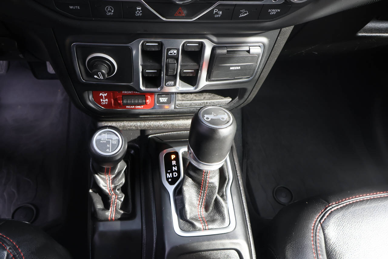 JEEP Wrangler 2.0 Turbo Rubicon Unlimited-image-13