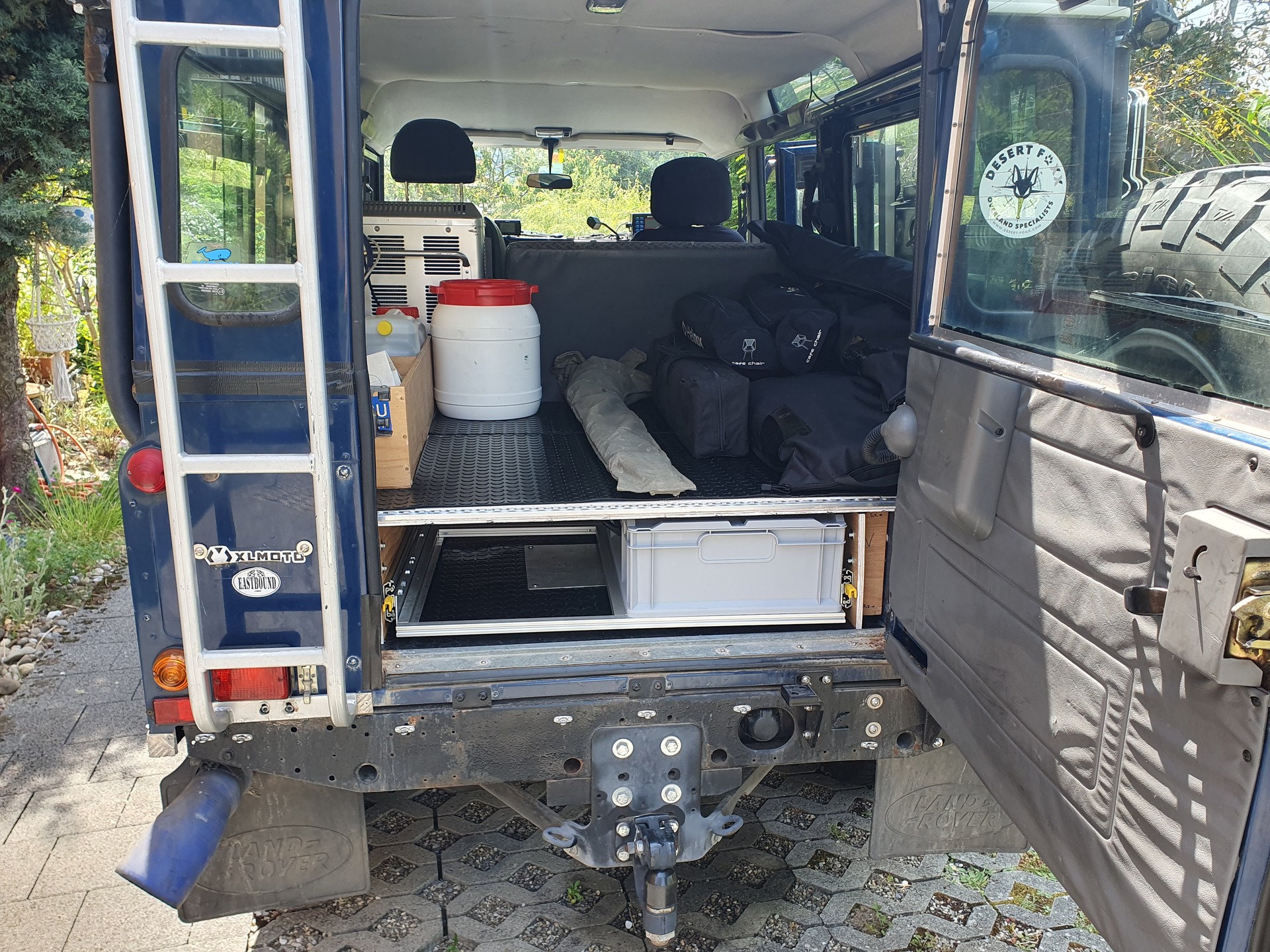 LAND ROVER Defender 110 SW 2.5 Td5-image-3