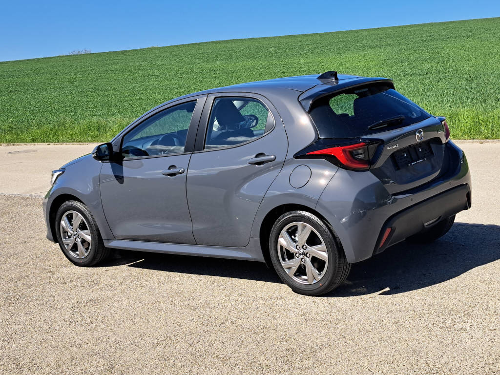 MAZDA 2 1.5 Hybrid 116cv Exclusive-Line-image-2