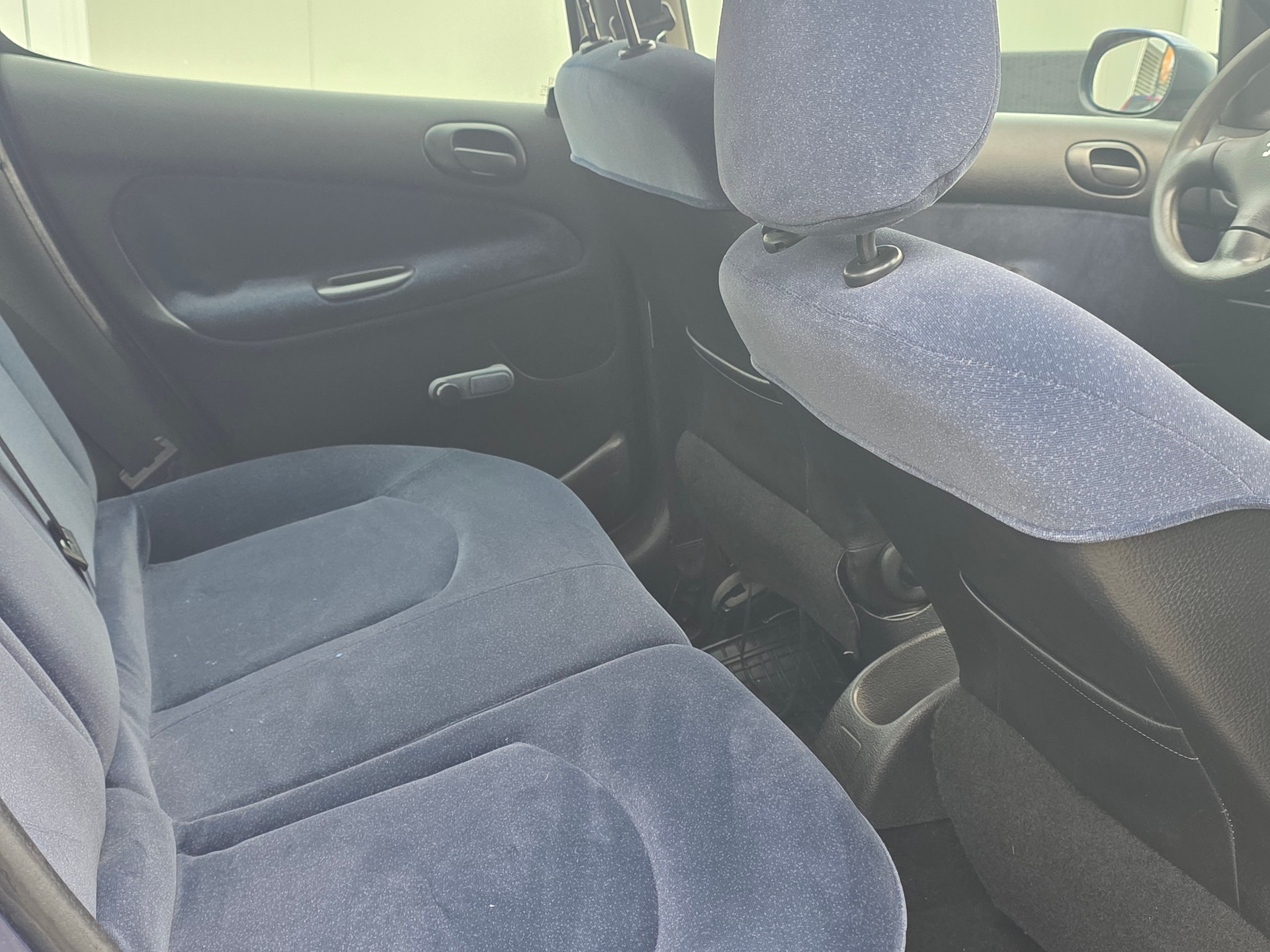 PEUGEOT 206 1.4 XT-image-12