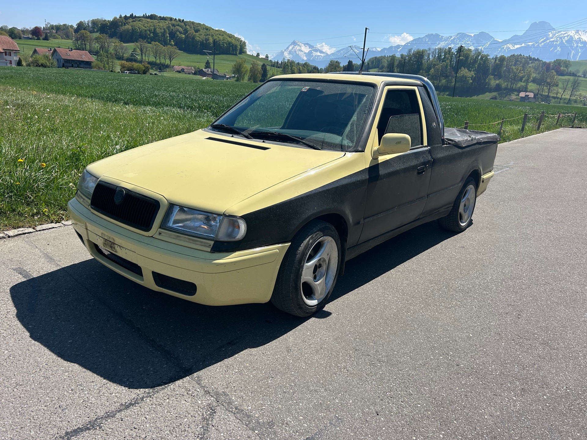 SKODA Pick-up-image-0