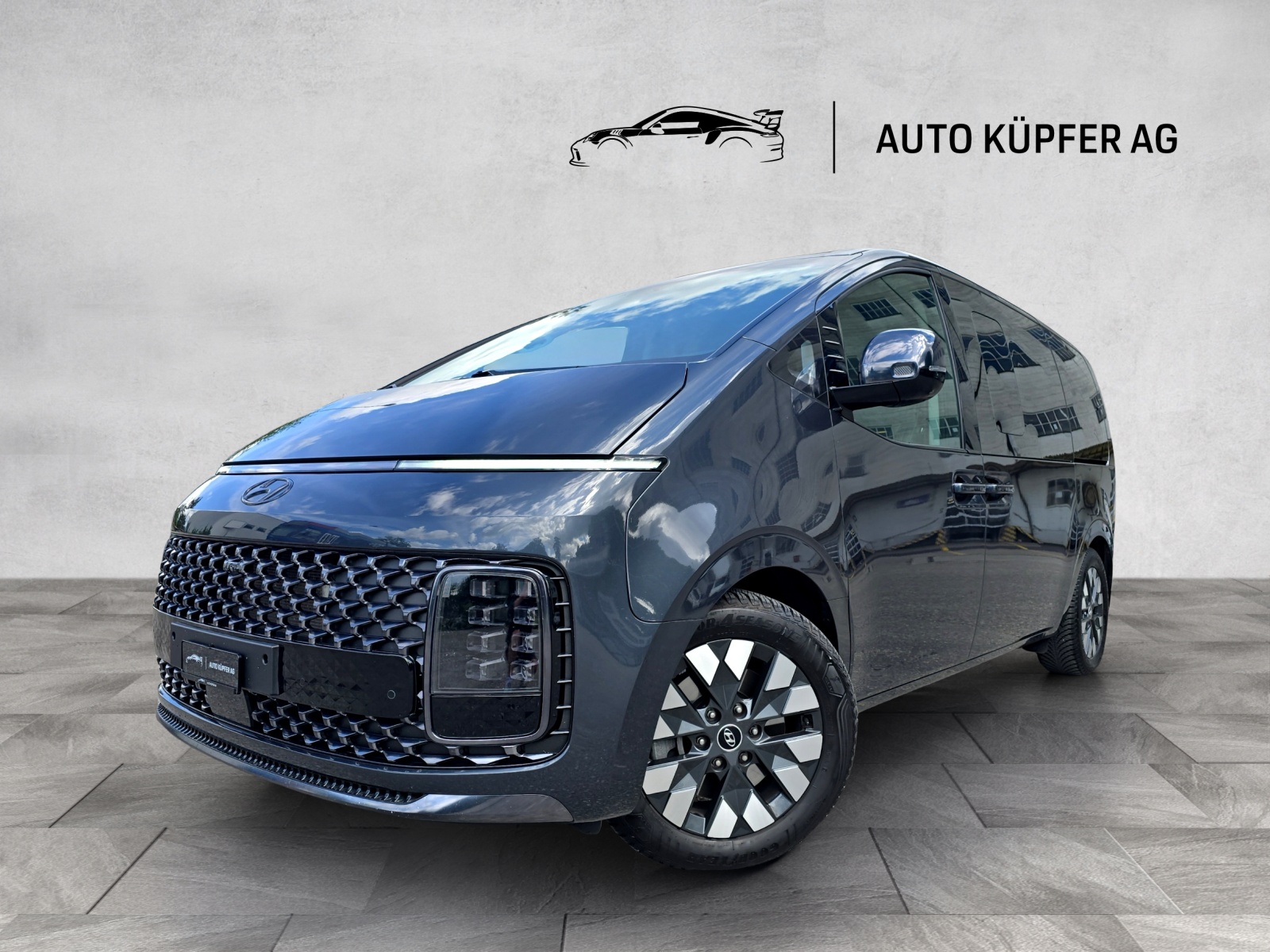 HYUNDAI Staria Premium 2.2 CRDi SINATURE Edition-image-0