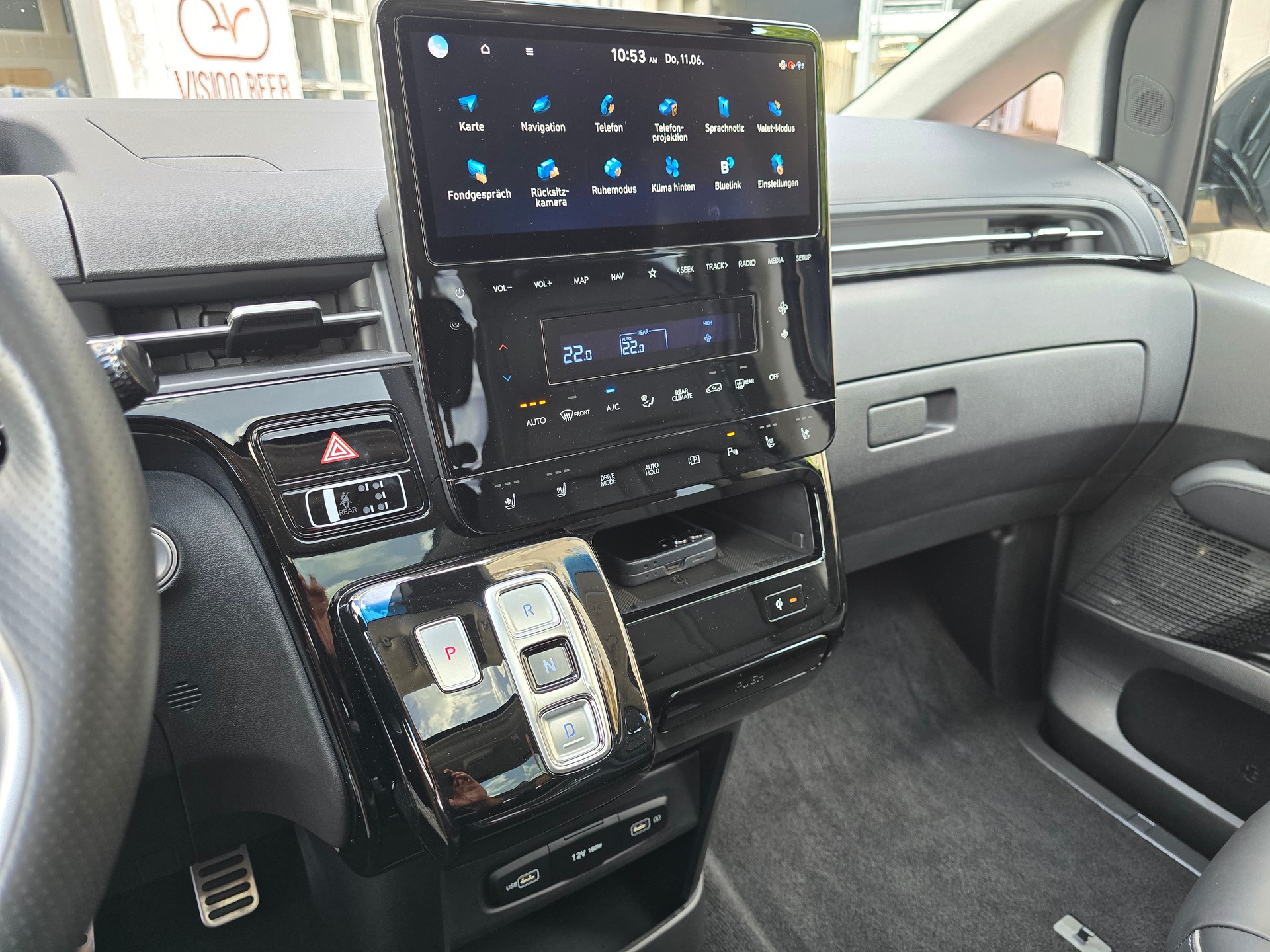 HYUNDAI Staria Premium 2.2 CRDi SINATURE Edition-image-19