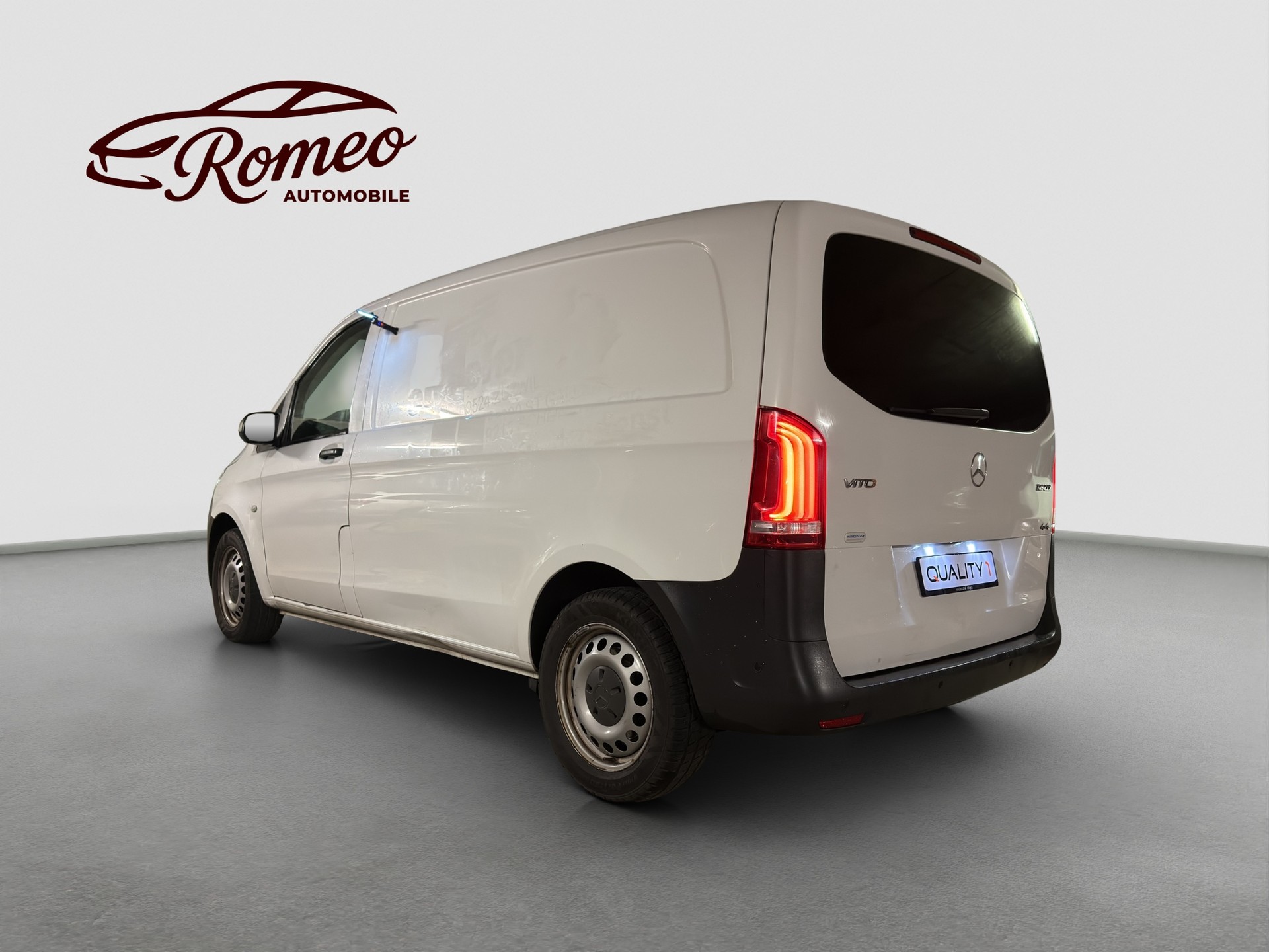 MERCEDES-BENZ Vito 116 BlueTEC 4Matic 7G-Tronic Euro 6 ** Frisch ab MFK und Service ** Sortimo Einrichtung ** Rückfahrkamera **-image-4