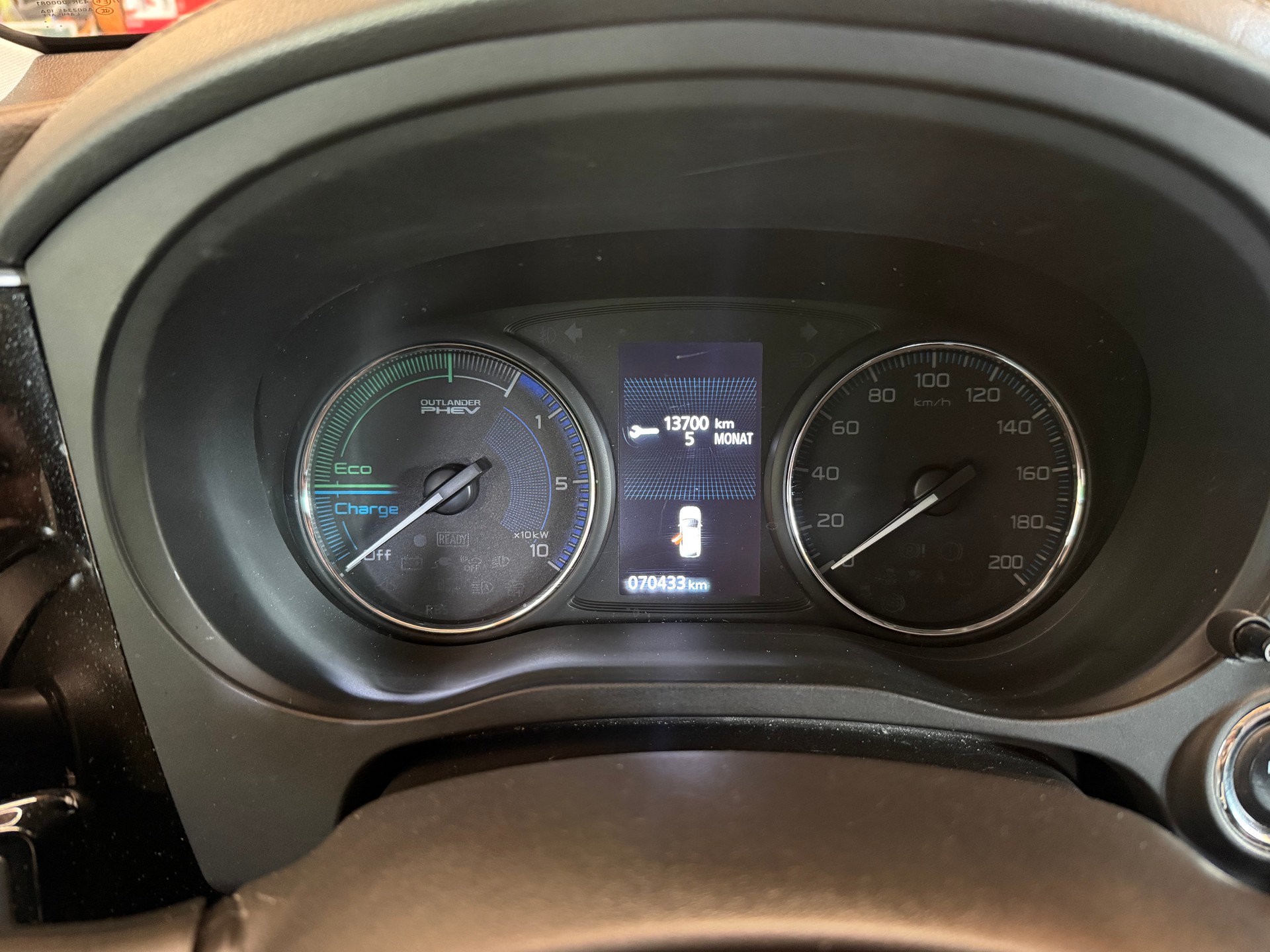 MITSUBISHI Outlander 2.4 PHEV Style 4WD Automatic-image-10