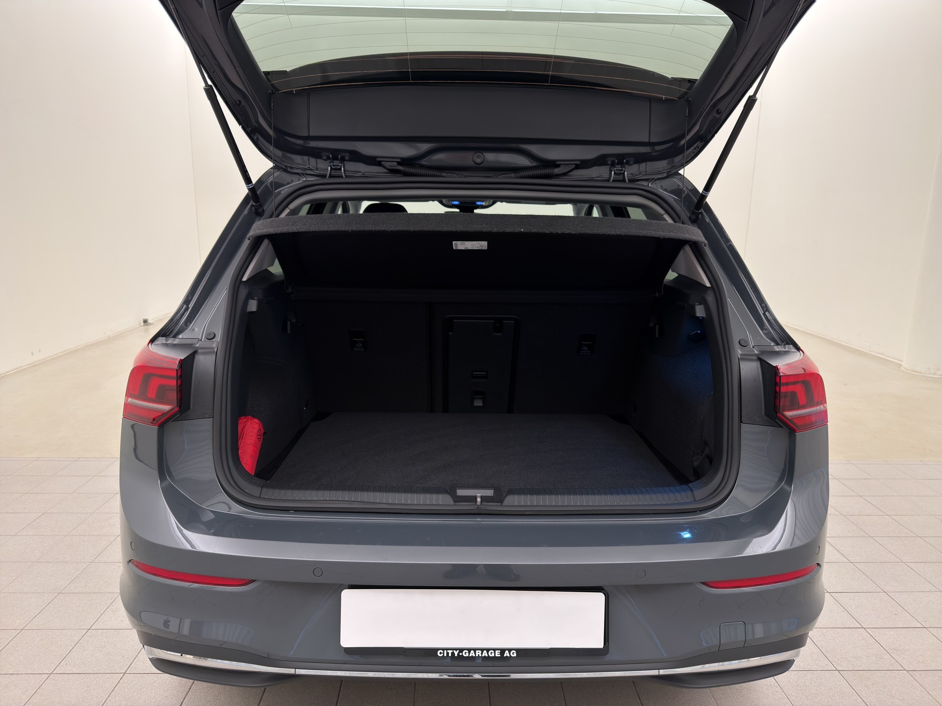 VW Golf 8 1.5 eTSI Goal DSG-image-12