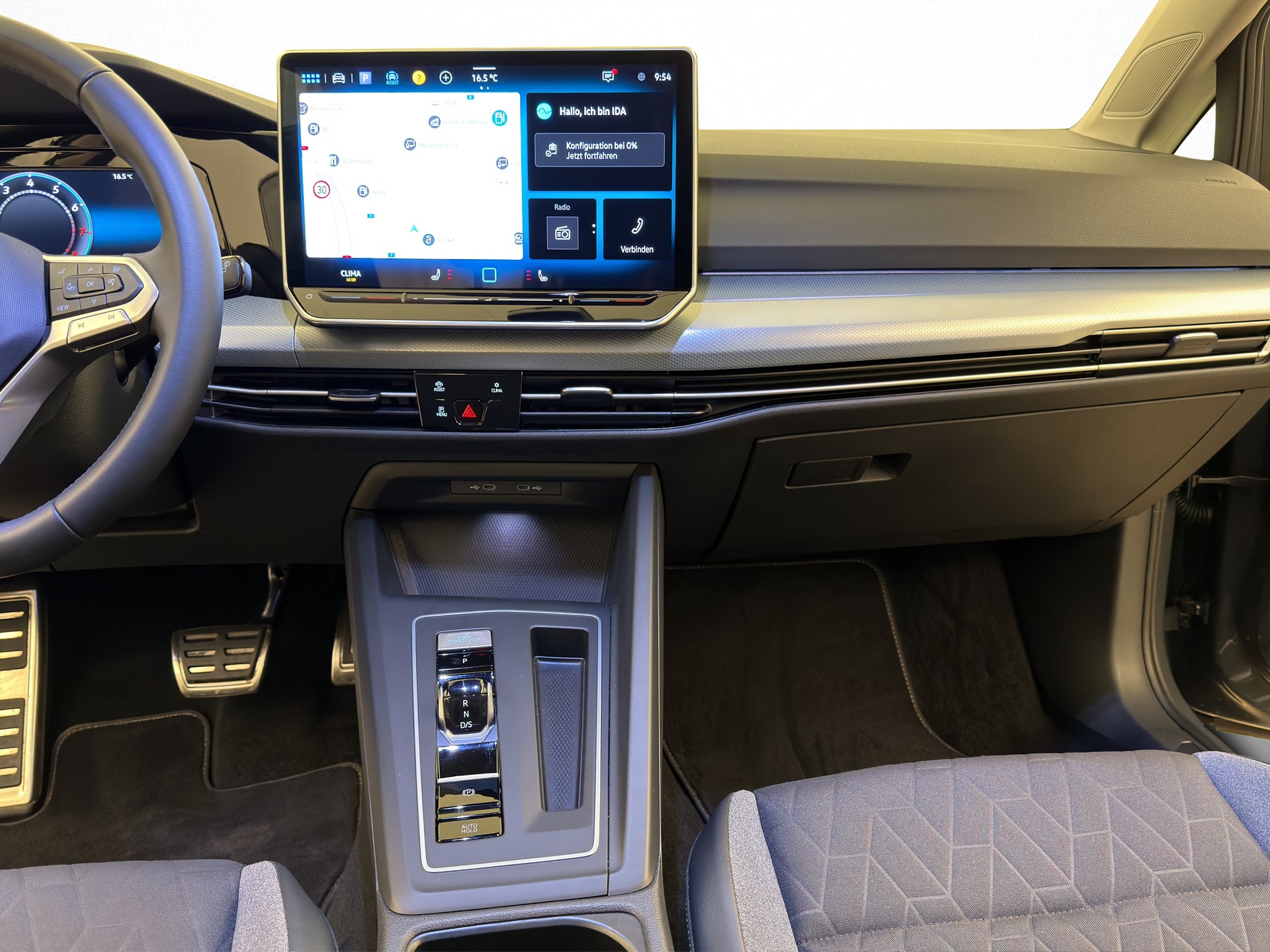 VW Golf 8 1.5 eTSI Goal DSG-image-8