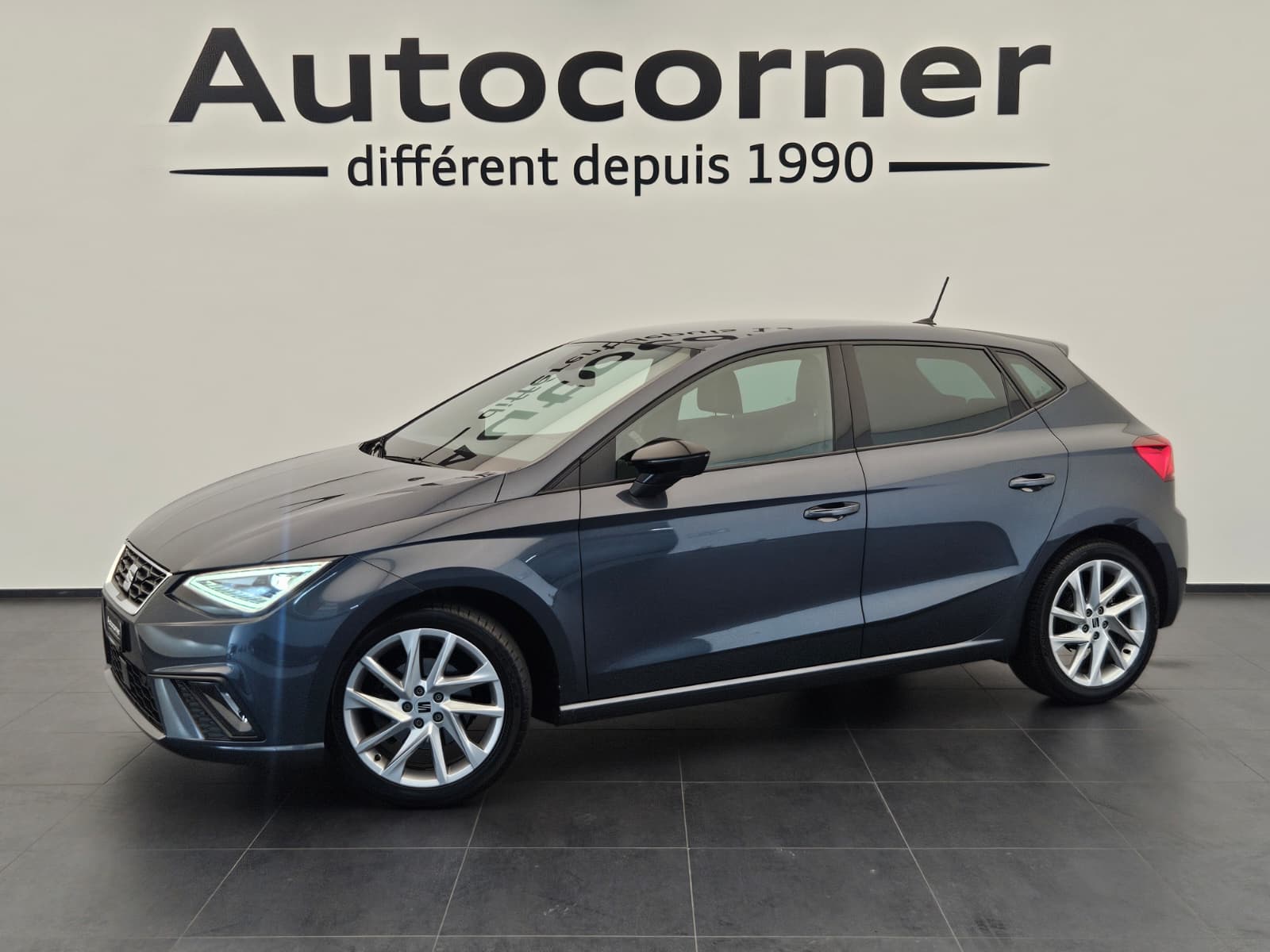 SEAT Ibiza 1.0 EcoTSI Hola FR DSG-image-0