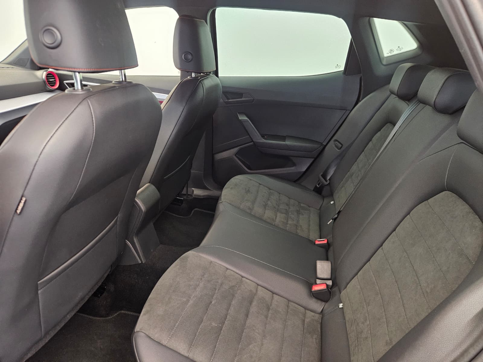 SEAT Ibiza 1.0 EcoTSI Hola FR DSG-image-12