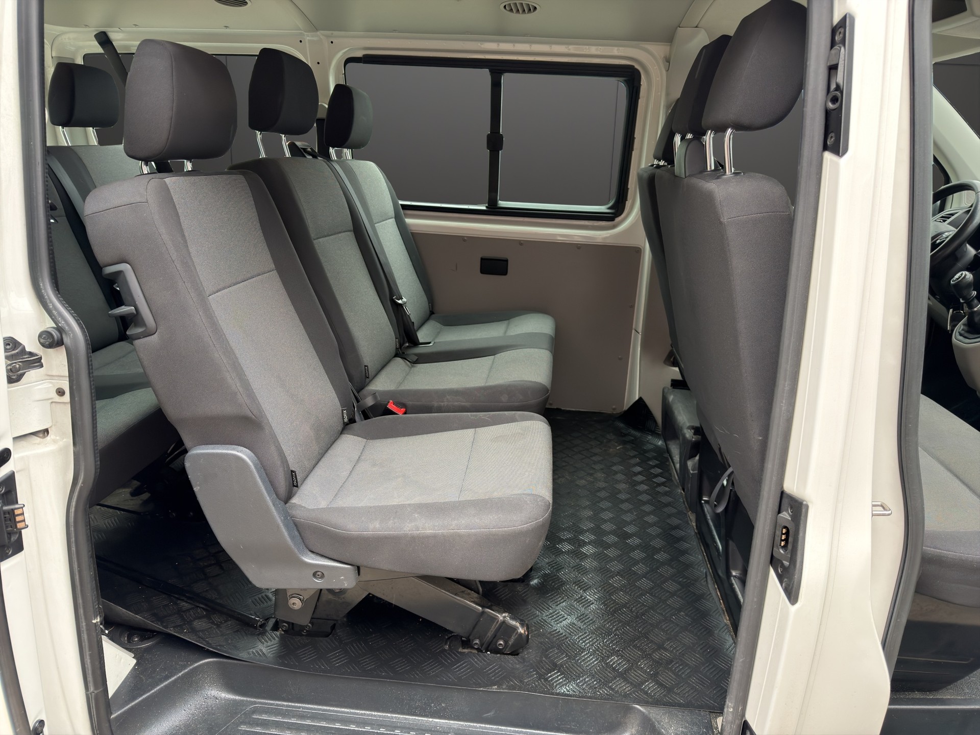 VW T6 Caravelle 2.0 TDI Comfortline 9 Plätzer AHK2200kg-image-11