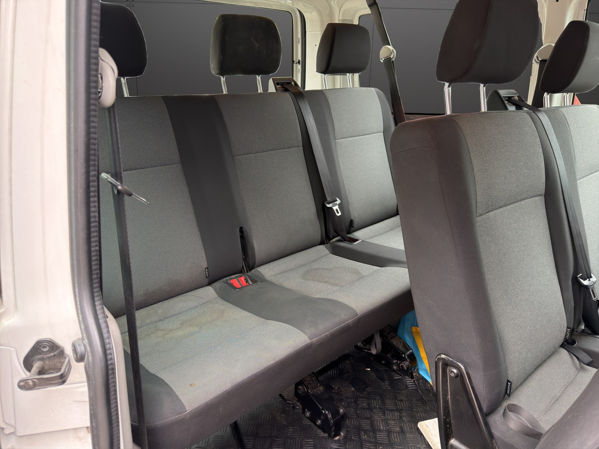 VW T6 Caravelle 2.0 TDI Comfortline 9 Plätzer AHK2200kg-image-12