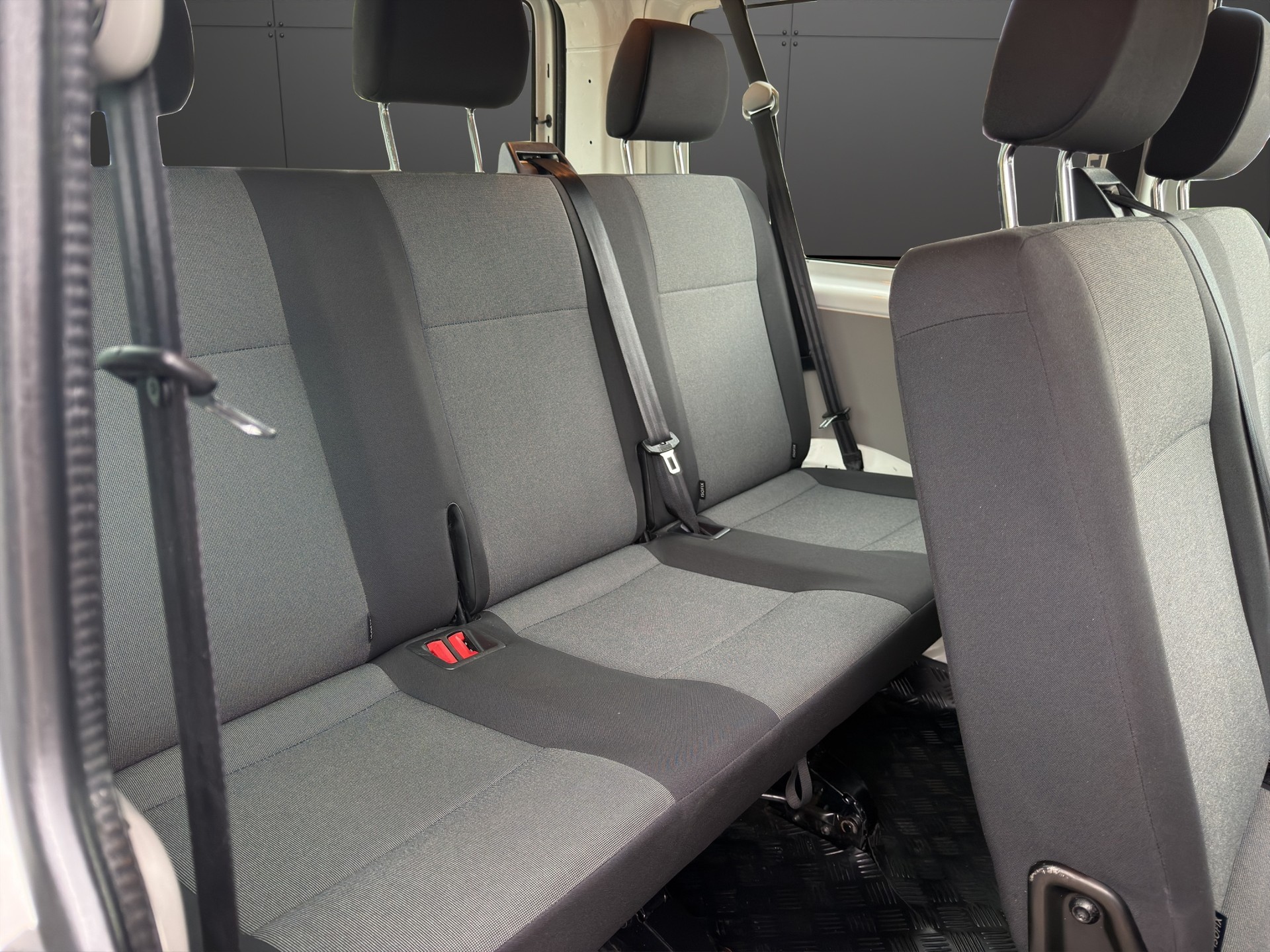 VW T6 Caravelle 2.0 TDI Comfortline 9 Plätzer AHK2200kg-image-14