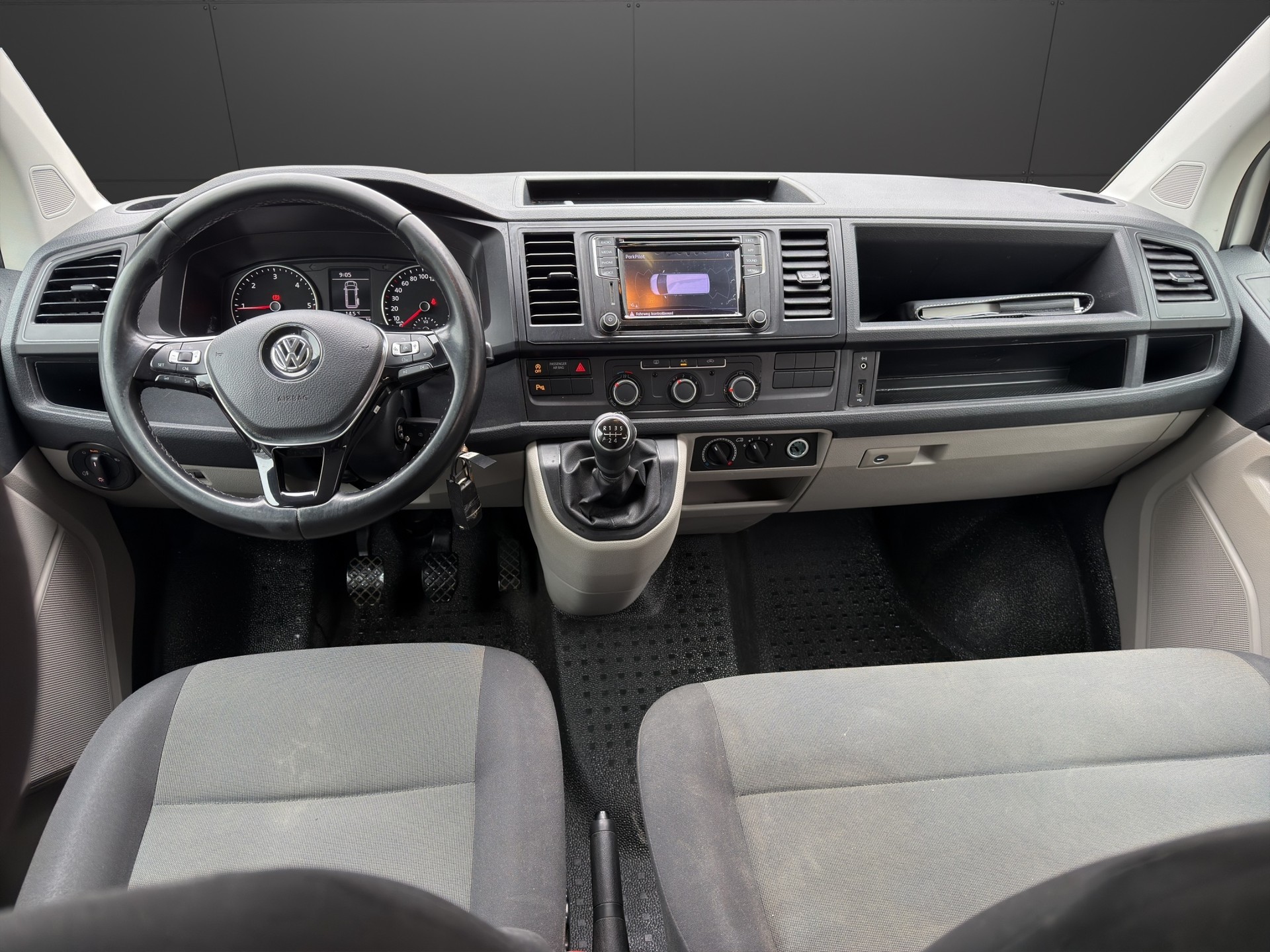 VW T6 Caravelle 2.0 TDI Comfortline 9 Plätzer AHK2200kg-image-8