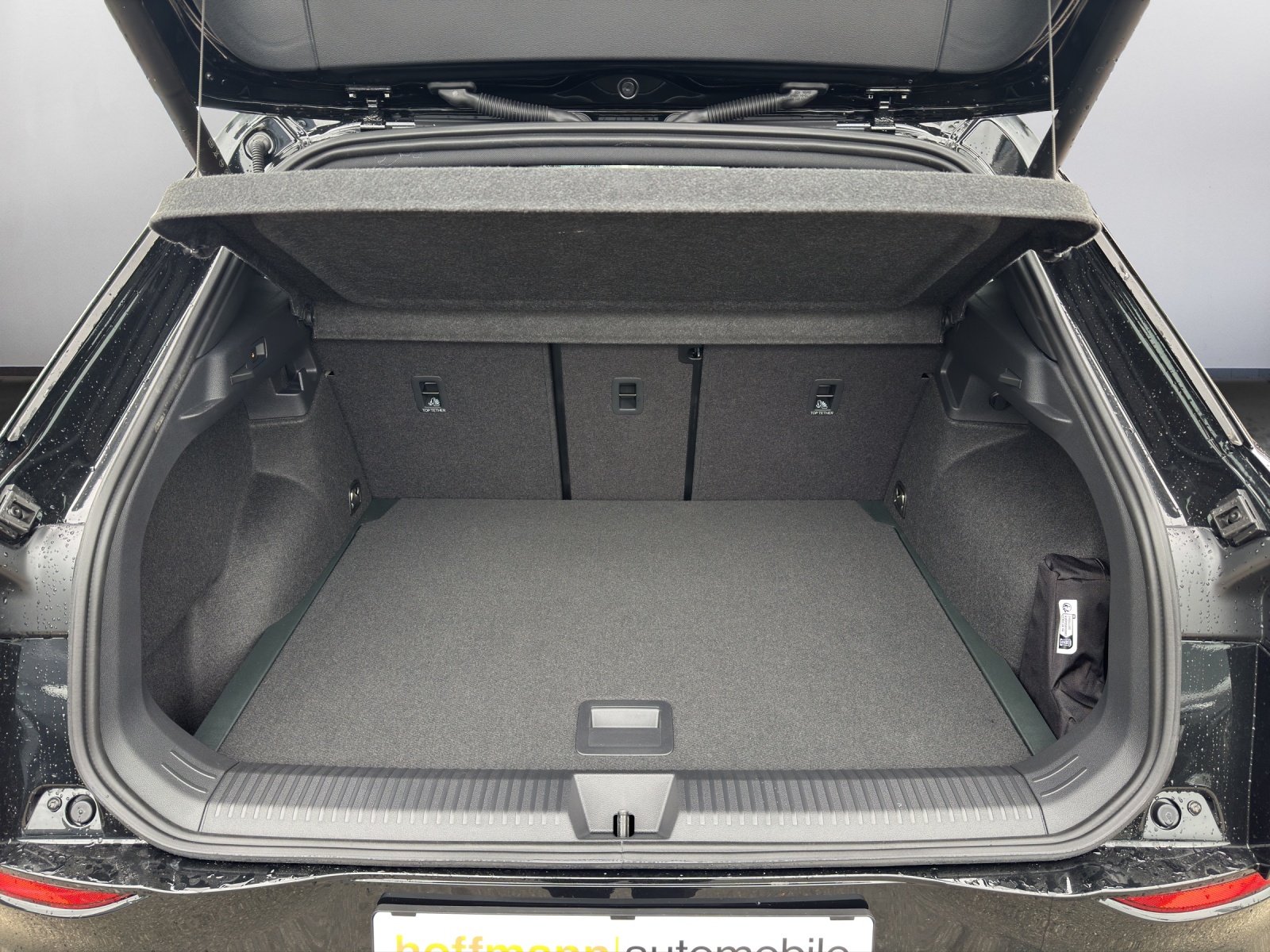 VW T-Roc 1.5 eTSI mHEV R-Line DSG-image-11