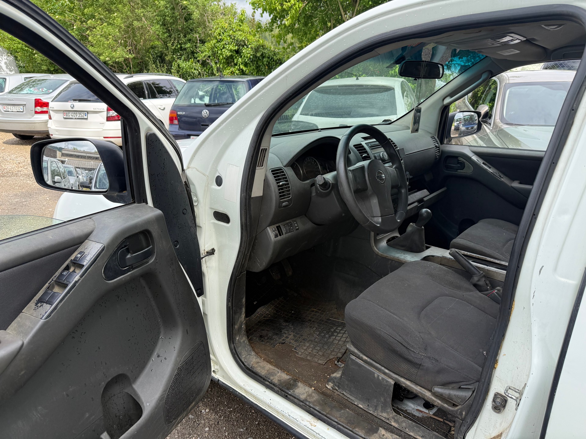 NISSAN Pathfinder 2.5 dCi XE+-image-9