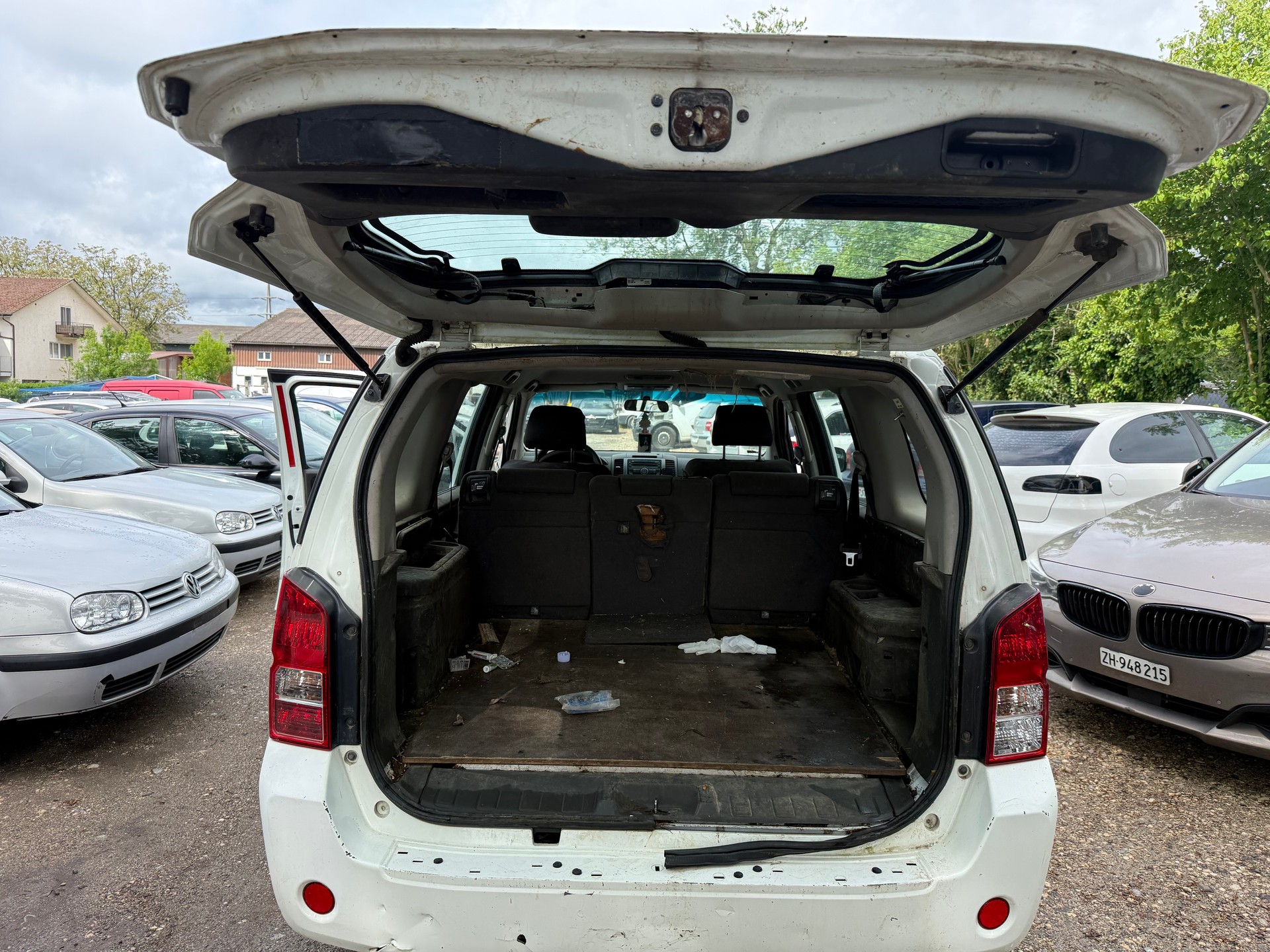 NISSAN Pathfinder 2.5 dCi XE+-image-8
