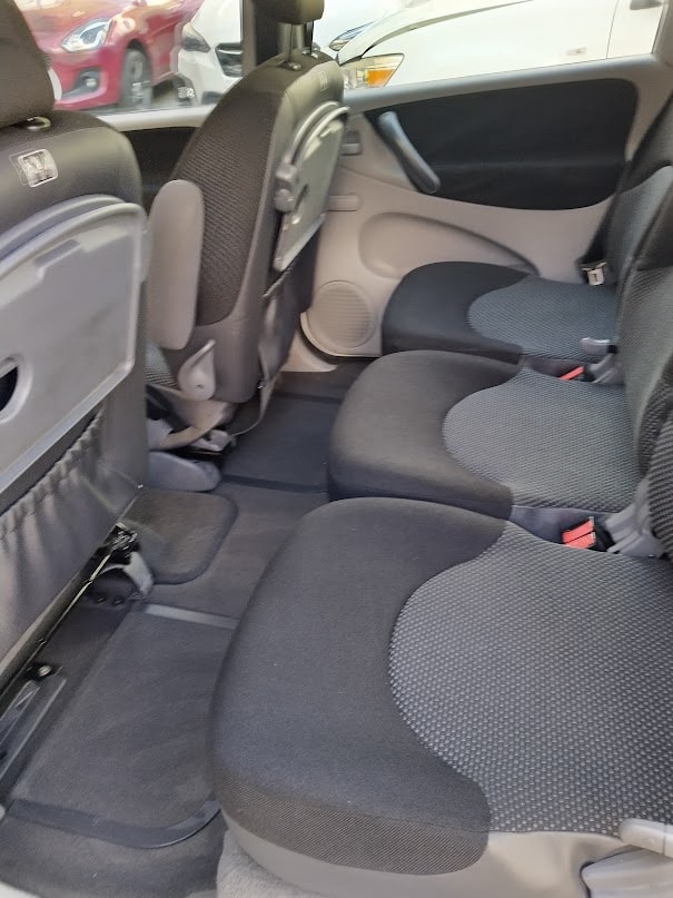 CITROEN 1.6 HDi 110 Exclusive-image-8