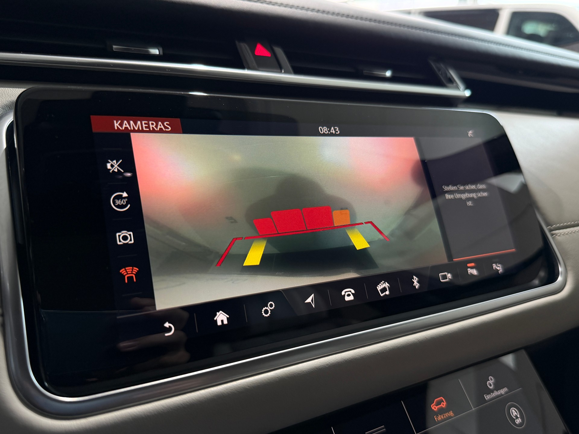 LAND ROVER Range Rover Velar R-Dynamic P 380 HSE Automatic-image-14