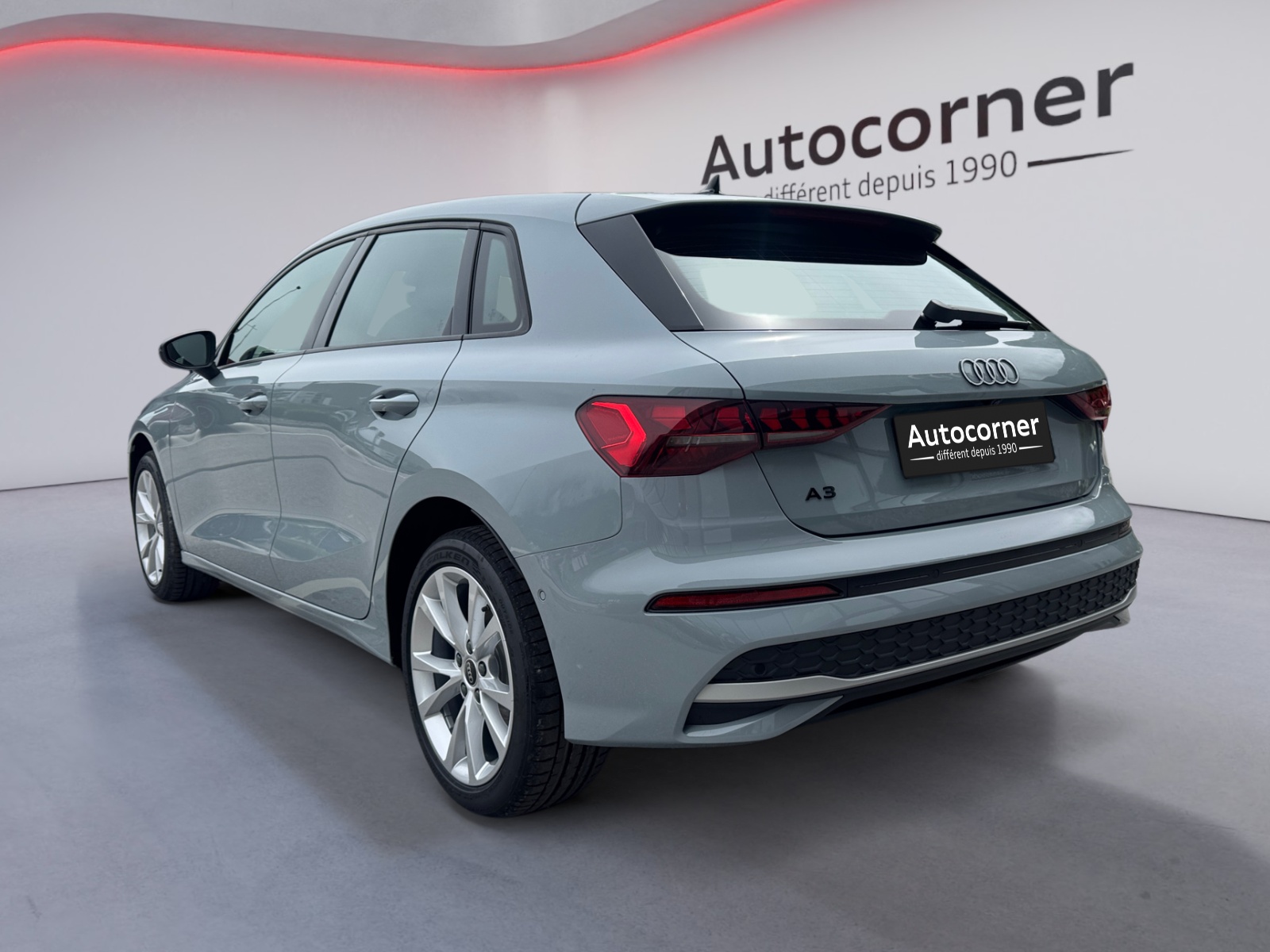 AUDI A3 Sportback TFSI 110 kW Attraction S tronic-showroom-element-2