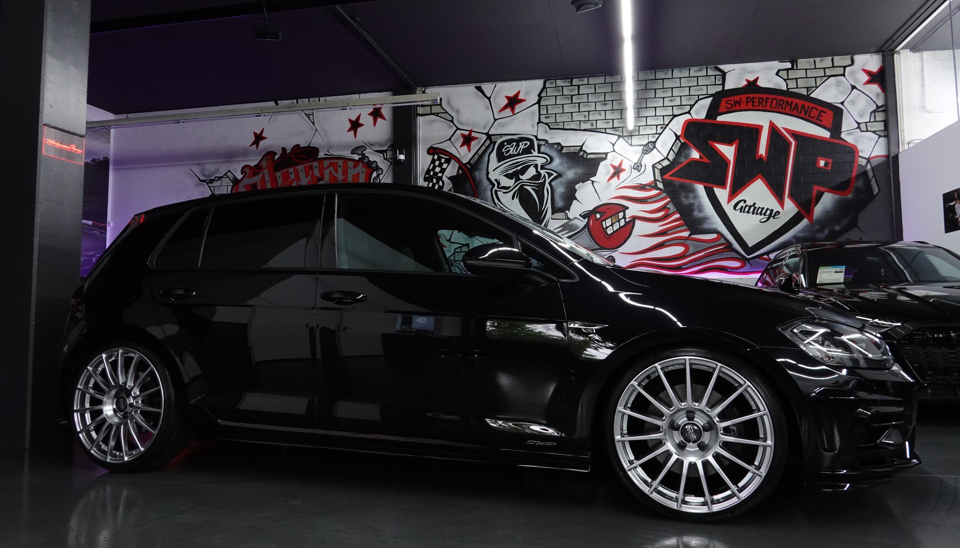 VW GOLF 2.0 TSI R 4-MOTION DSG CH-FZ // REMUS // 20"O.Z // 310PS // BLACK ON TOP R-image-18