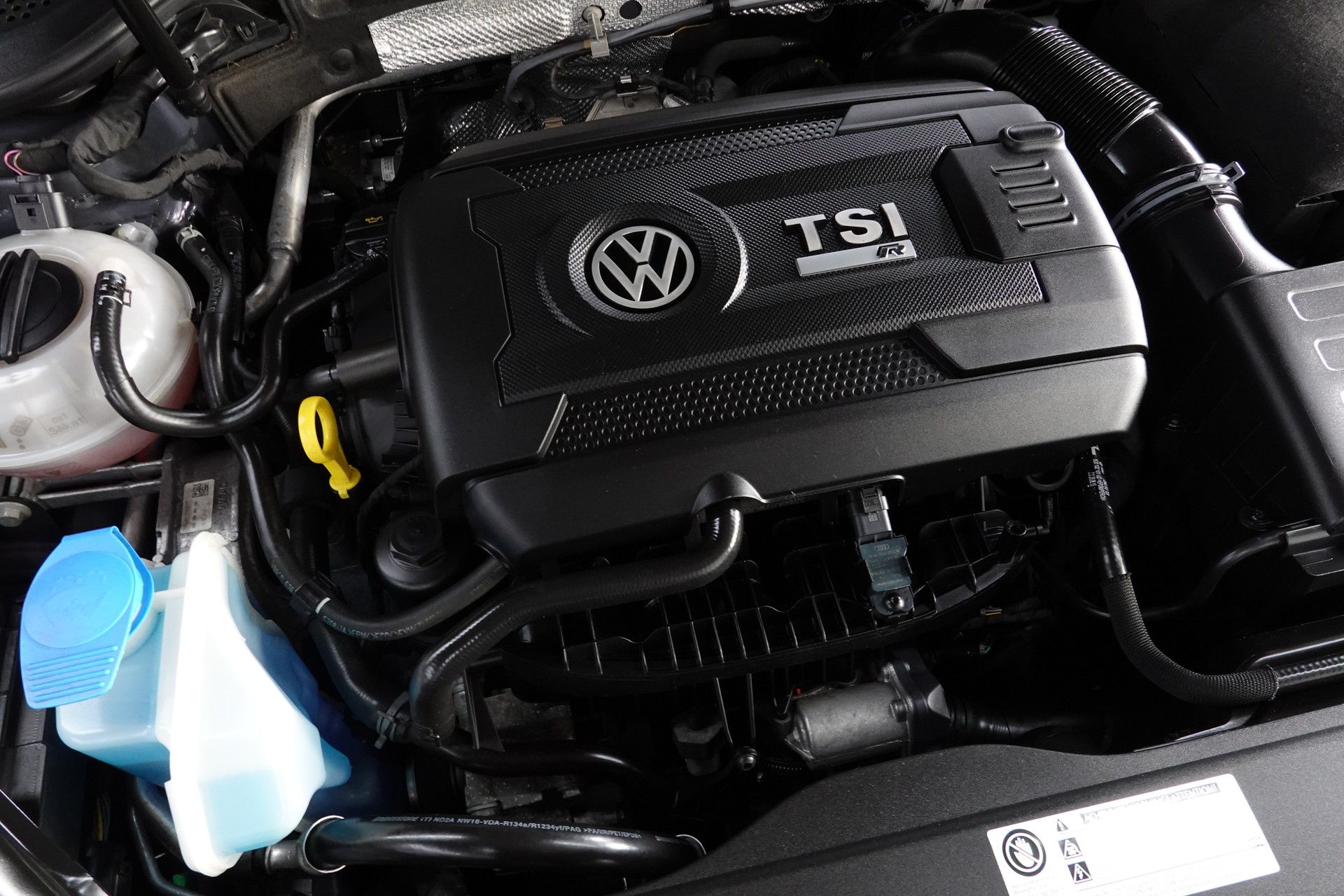 VW GOLF 2.0 TSI R 4-MOTION DSG CH-FZ // REMUS // 20"O.Z // 310PS // BLACK ON TOP R-image-5