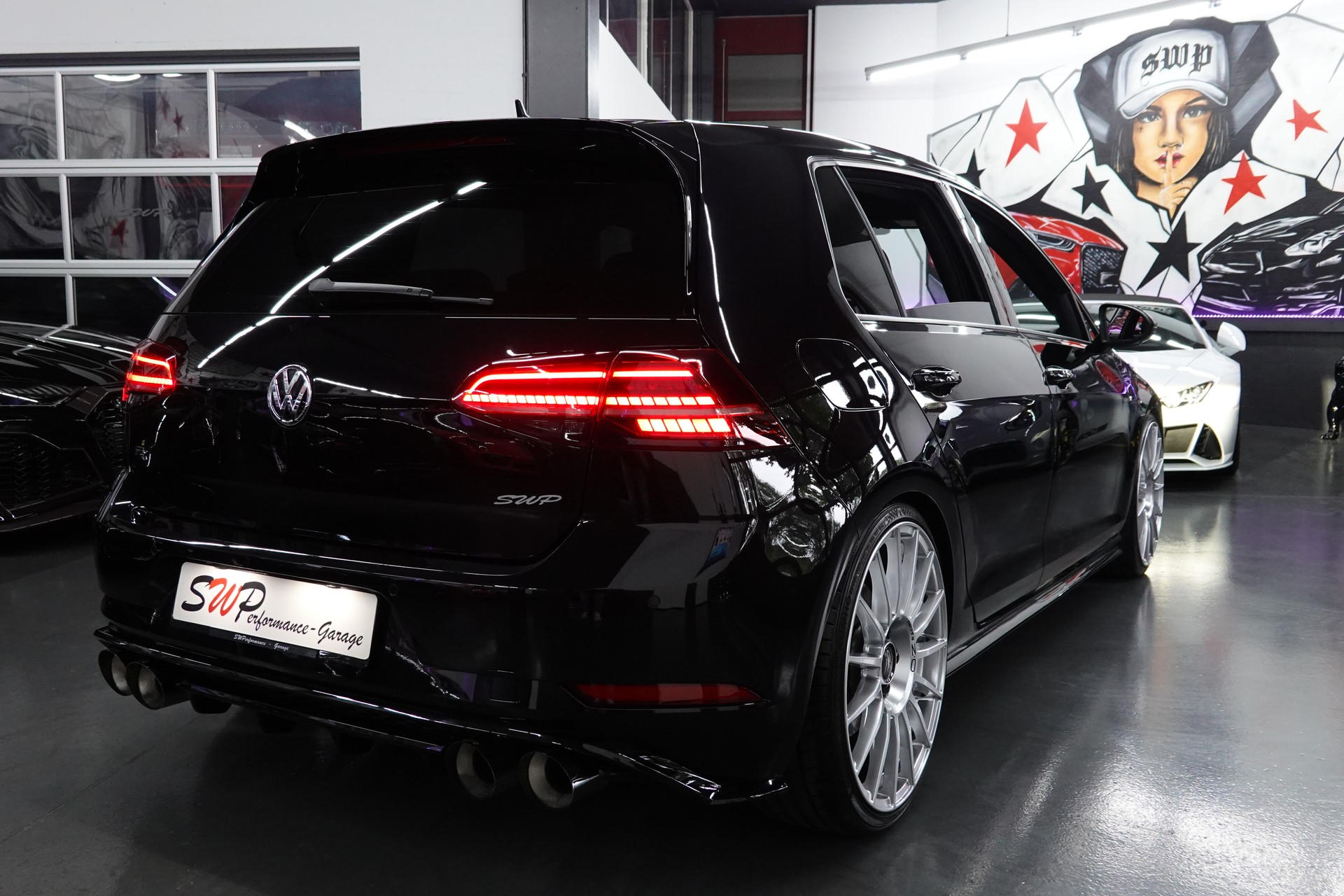 VW GOLF 2.0 TSI R 4-MOTION DSG CH-FZ // REMUS // 20"O.Z // 310PS // BLACK ON TOP R-image-42