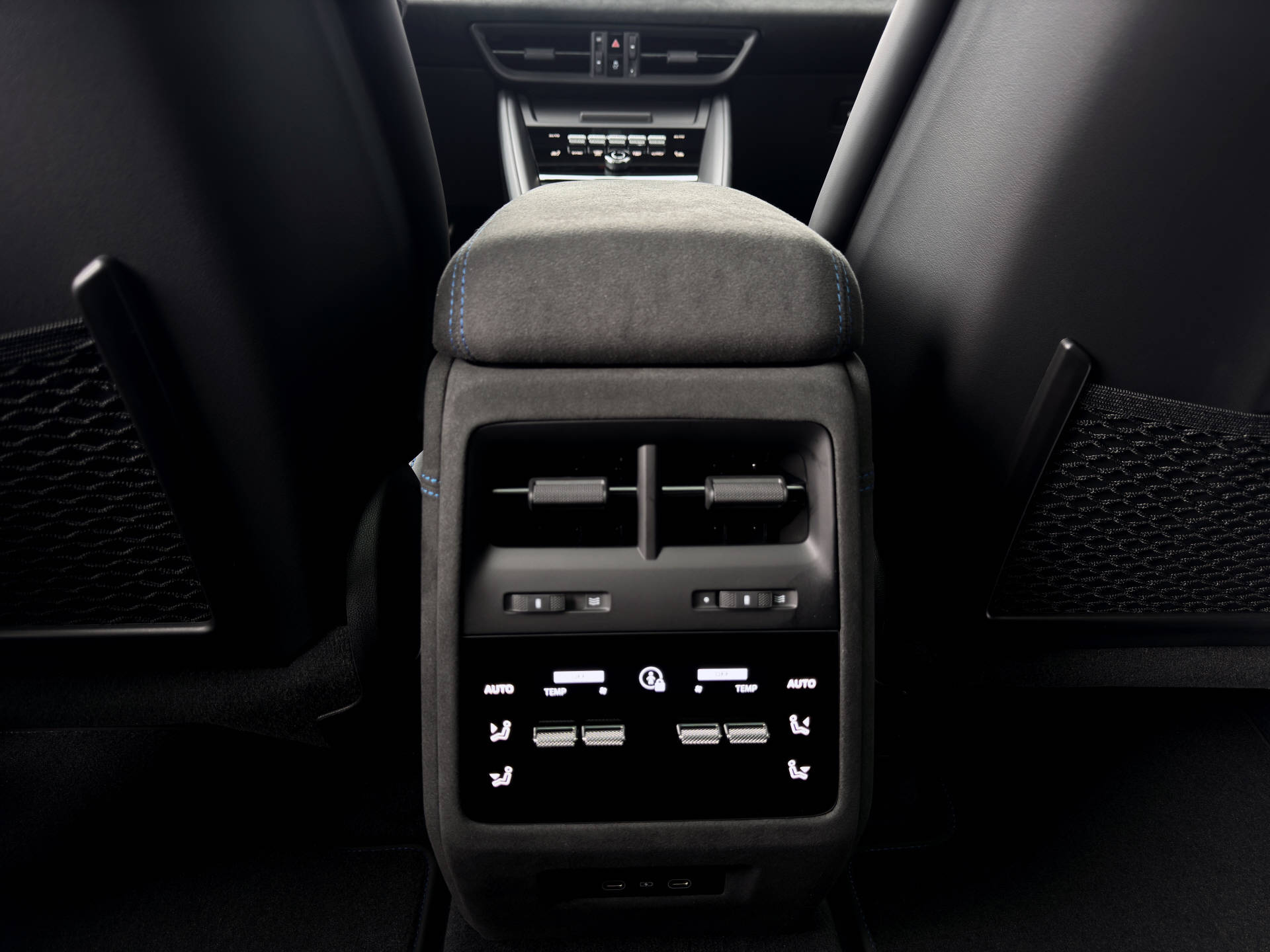 PORSCHE Macan GTS-image-13