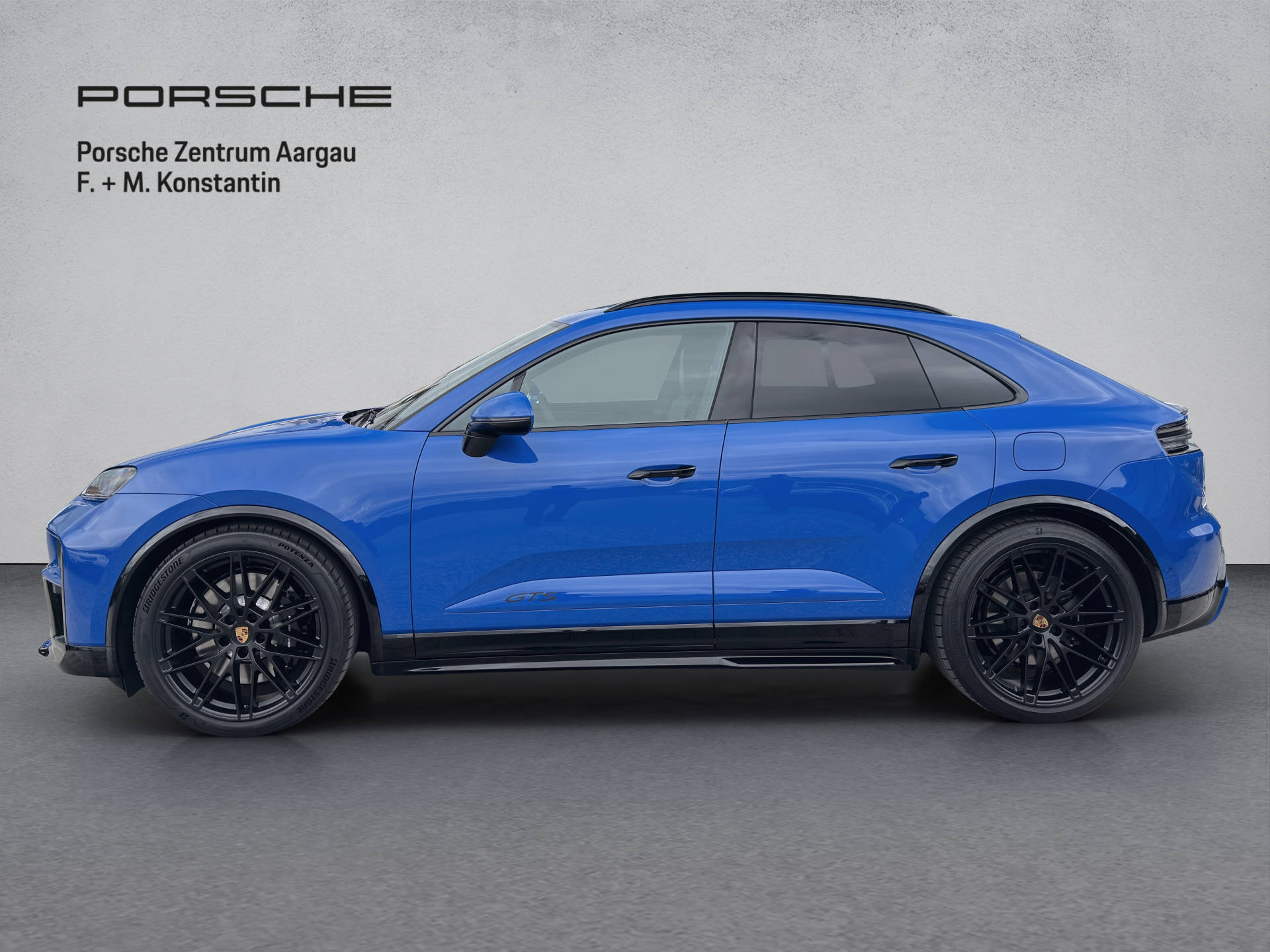 PORSCHE Macan GTS-image-2